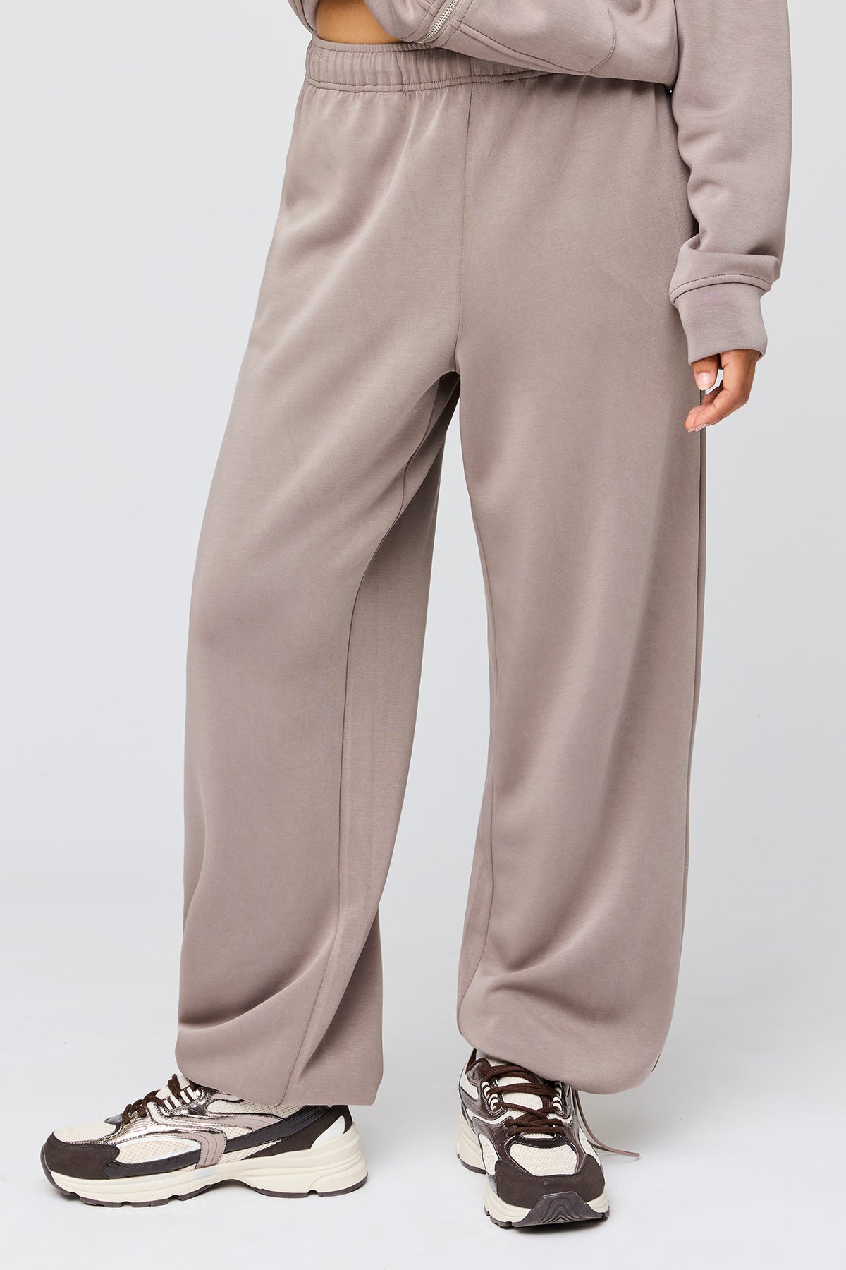 Vue alternative 2. Jogger en scuba de luxe