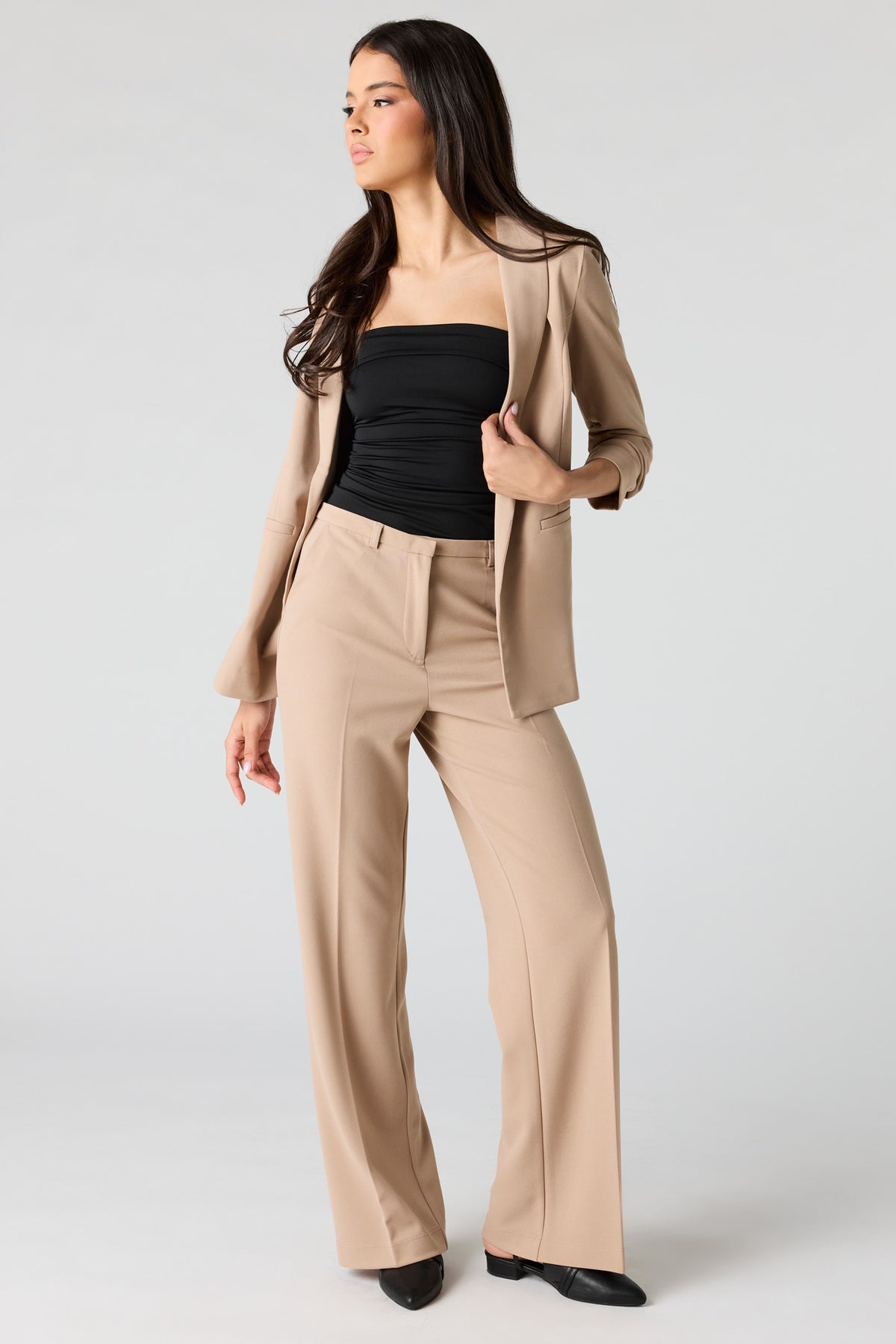 Vue alternative 3. Blazer à manches ruchées