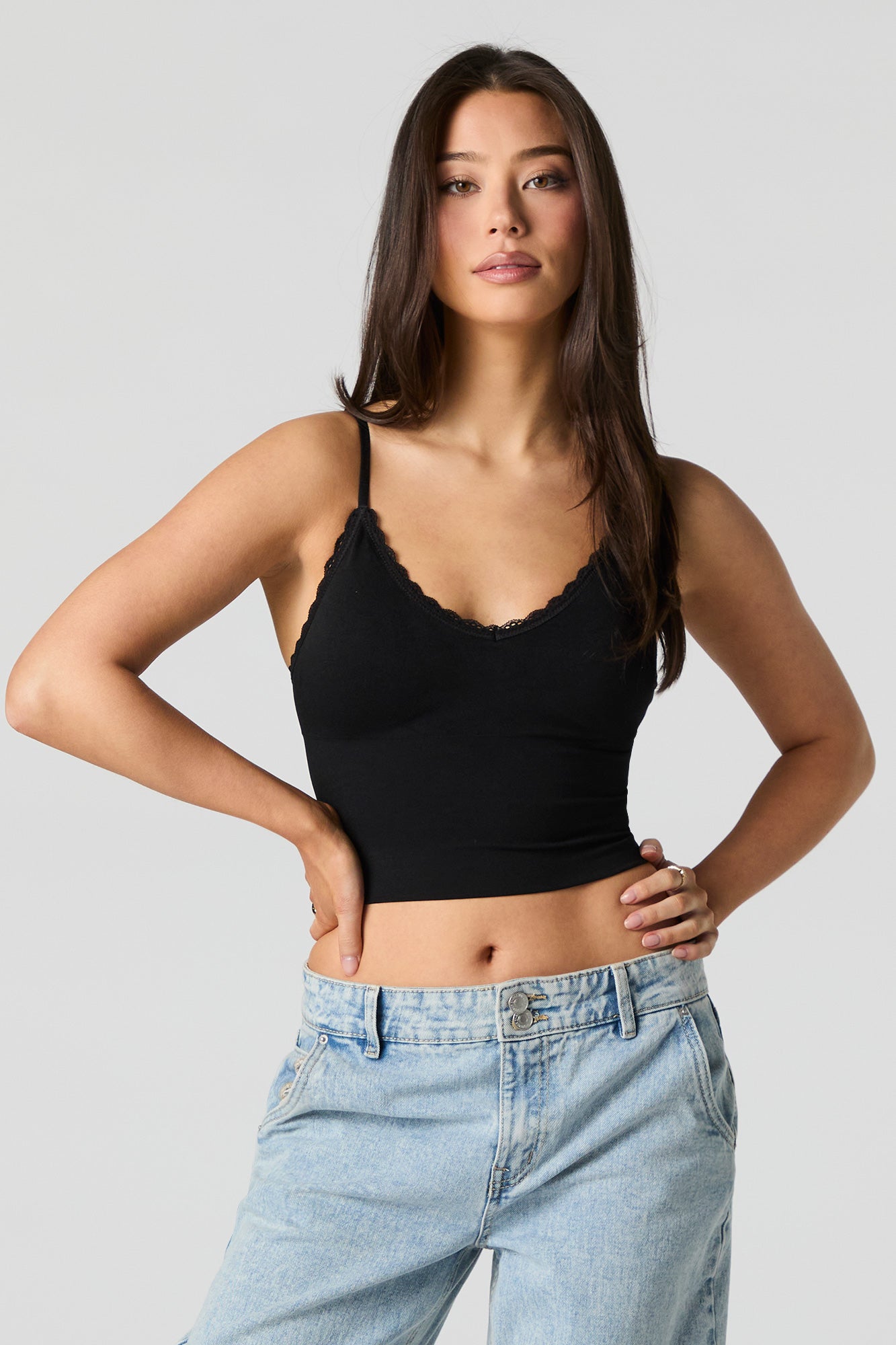 【nice1071】 Seamless Lace Trim V-Neck Cami – Urban Planet