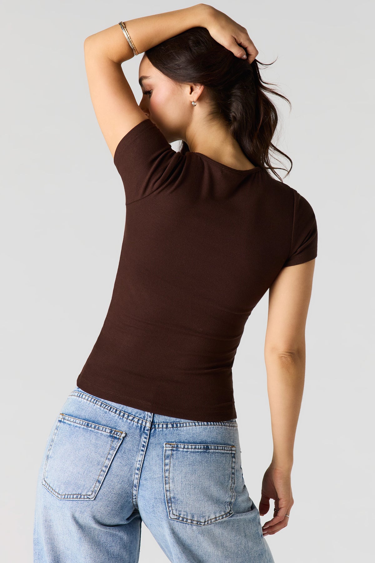 Vue alternative 2. T-shirt ajusté côtelé