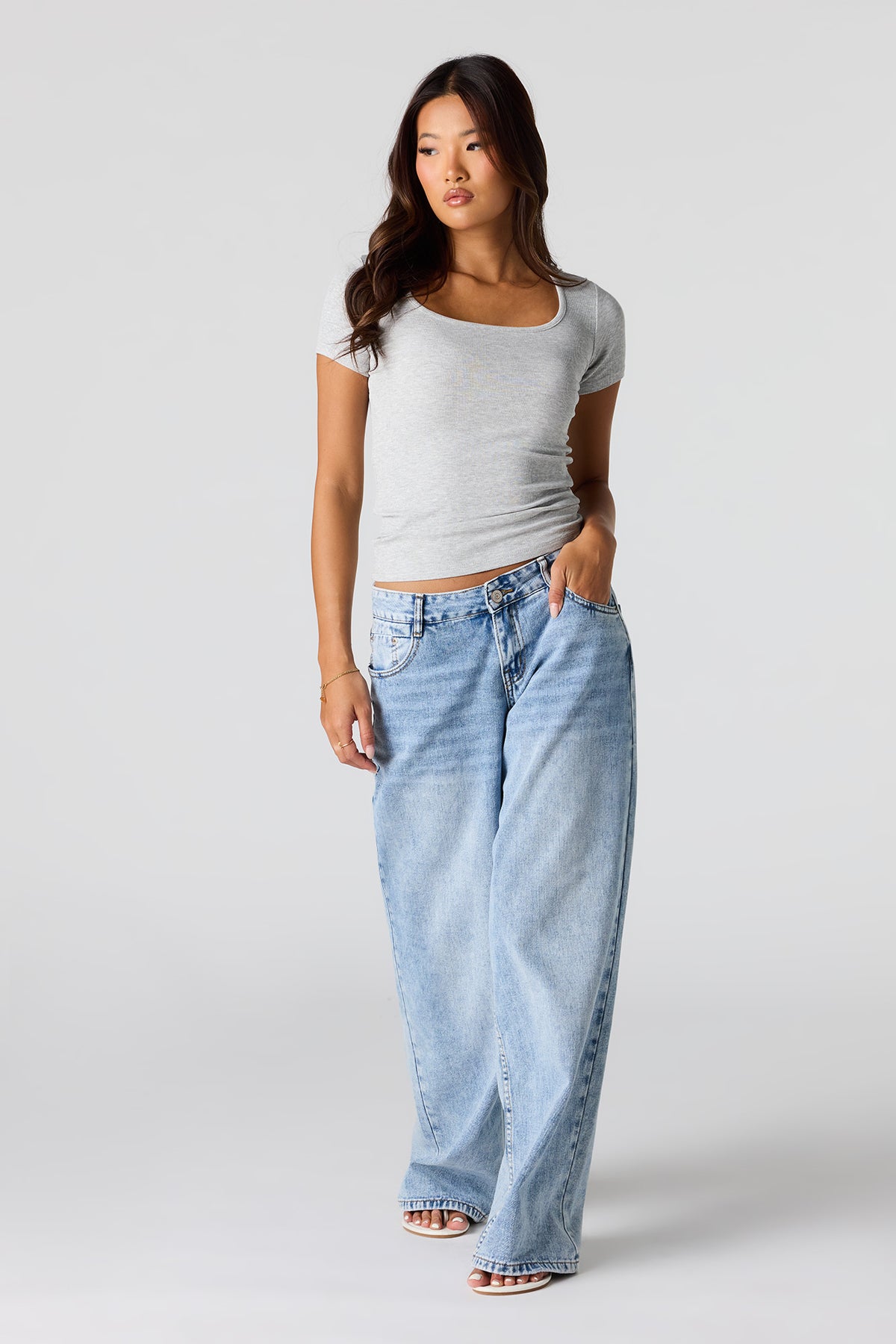 Alt View 3. Ribbed Scoop Neck T-Shirt - Heather Grey