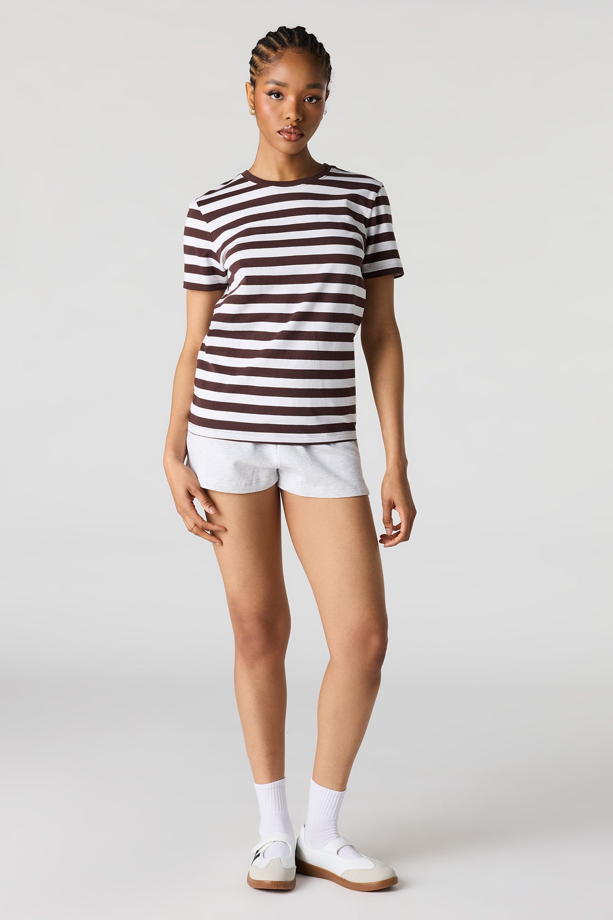 Alt View 3. Relaxed T-Shirt - Brown