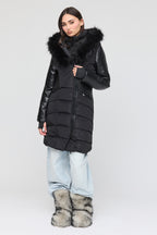 Blouson bouffant à capuchon avec similifourrure
