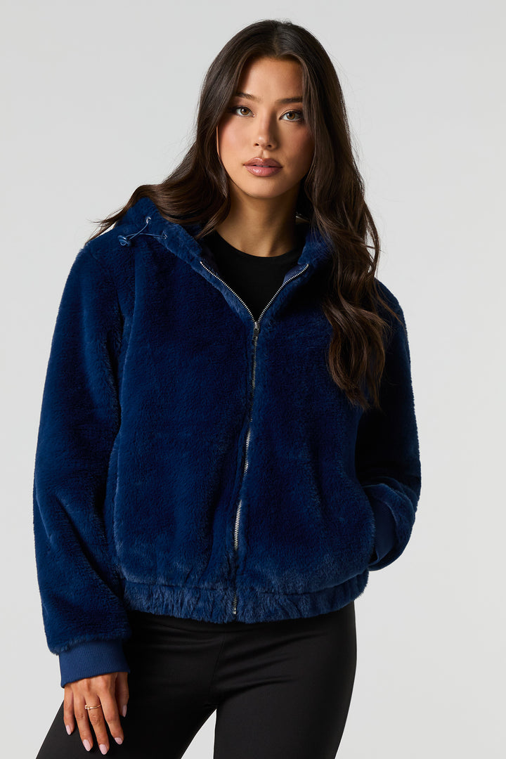 Blouson à capuchon en similifourrure