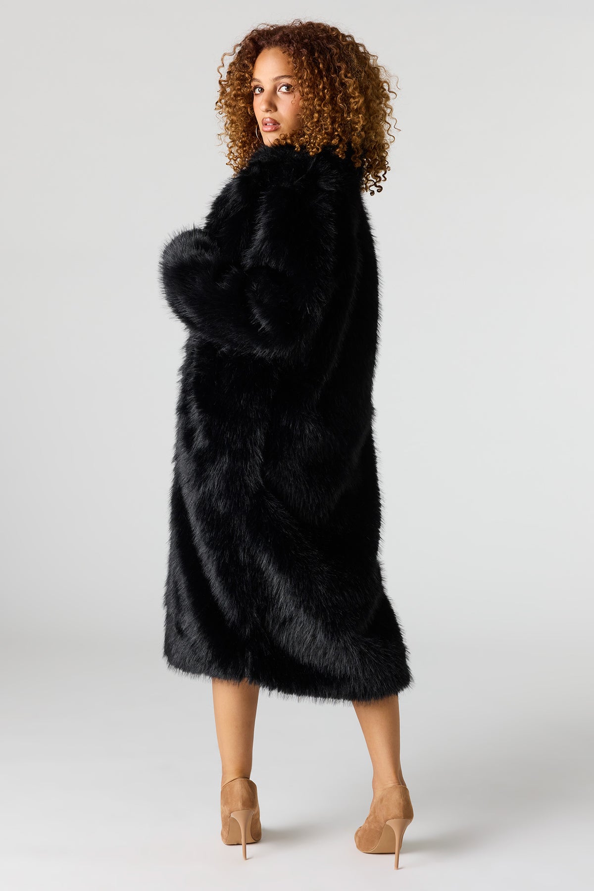 Alt View 3. Maxi Faux Fur Jacket - Black