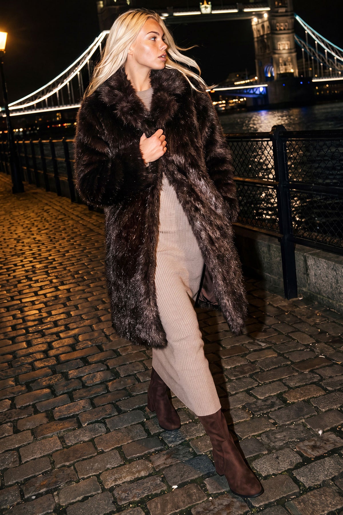 Vue alternative 5. Blouson maxi en similifourrure