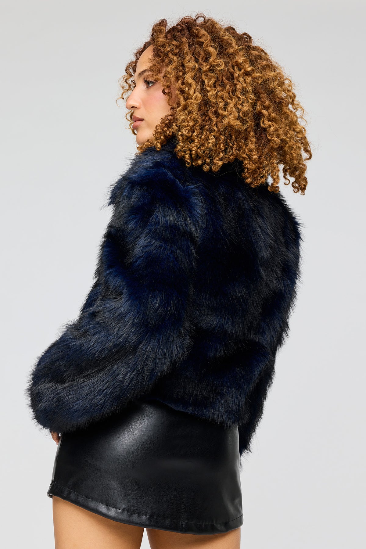 Alt View 2. Faux Fur Jacket - Navy