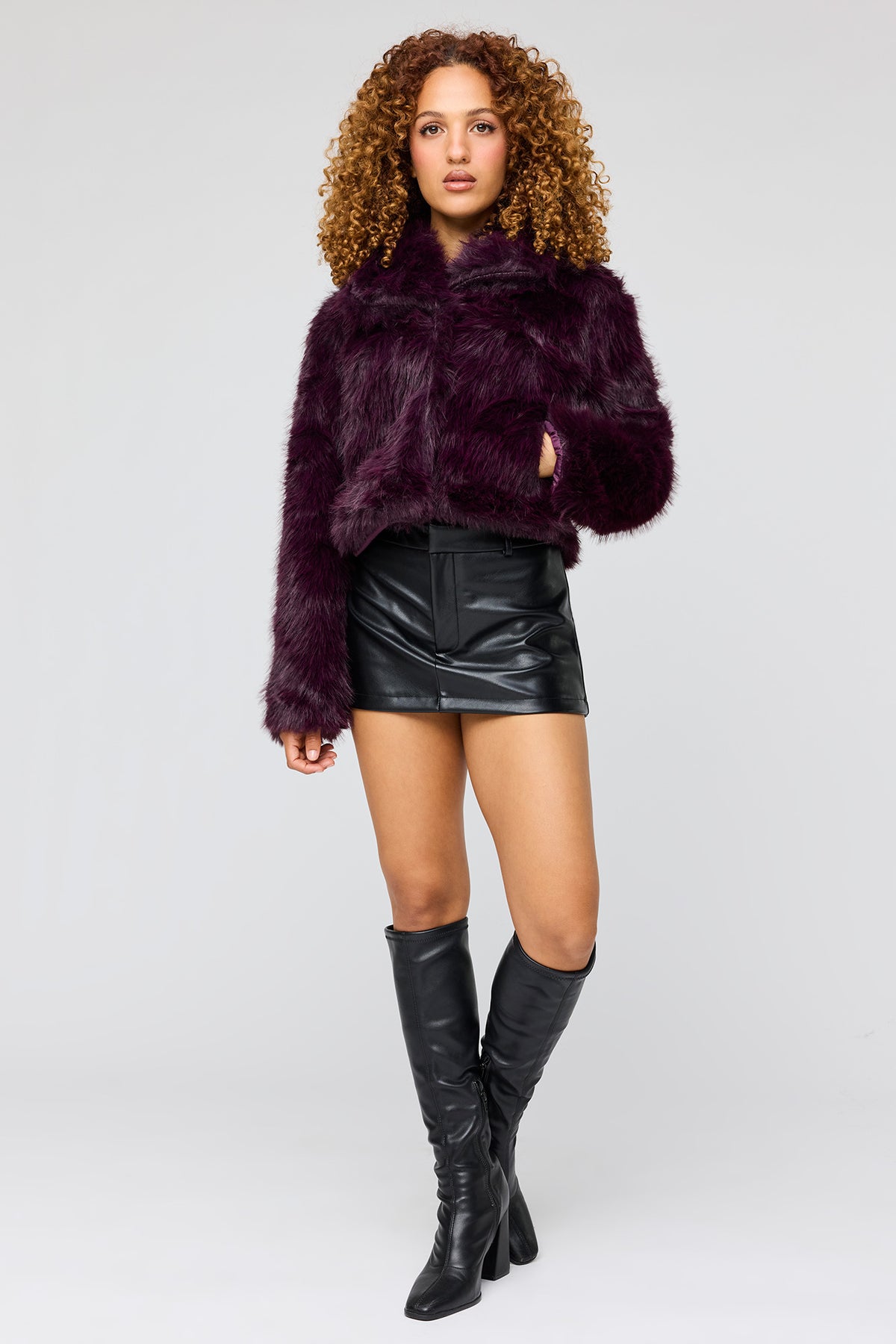 Vue alternative 3. Blouson en similifourrure