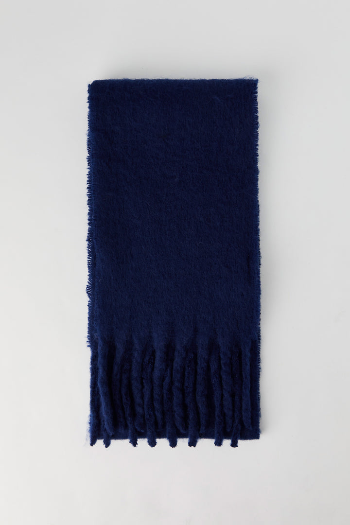 Écharpe en tricot bouclé mince