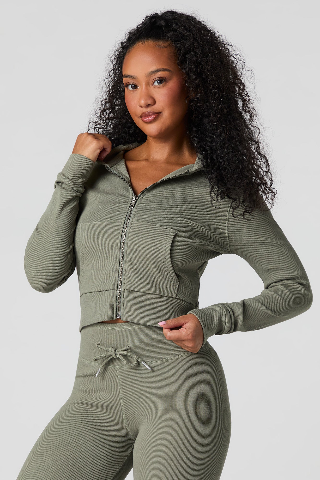 Active Ribbed Zip-Up Cropped Hoodie – Urban Planet