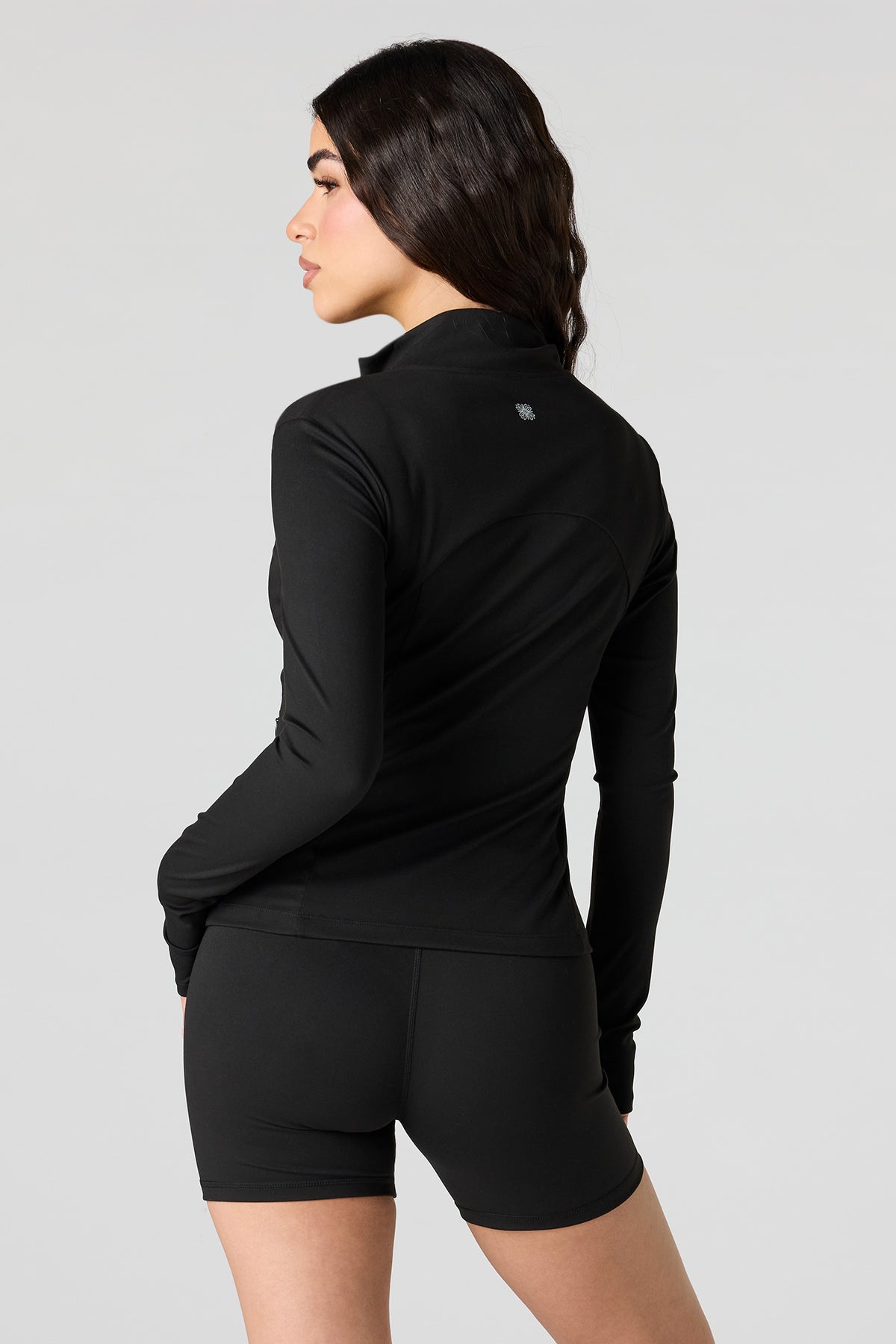 Vue alternative 2. Short Active doux 5 po