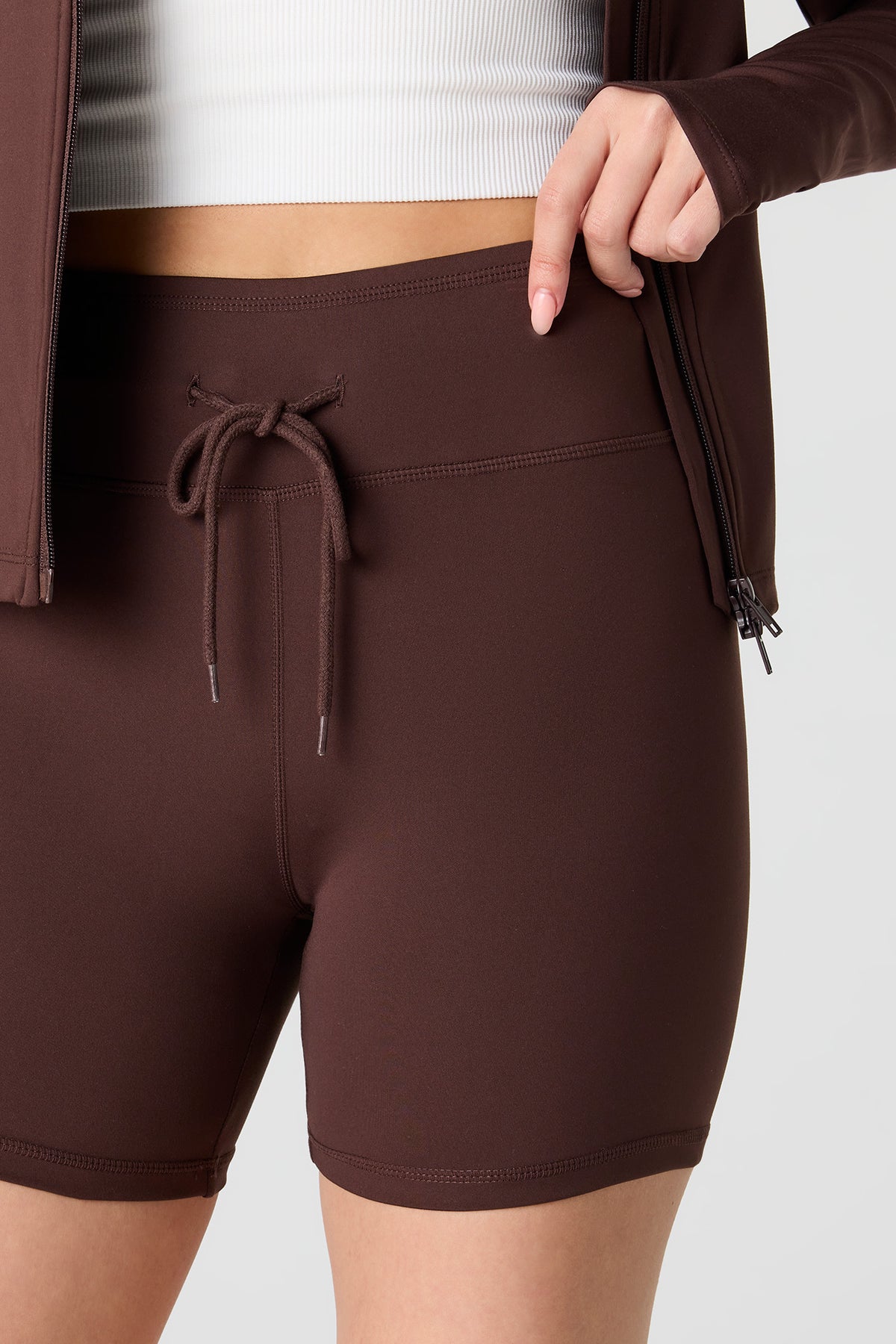 Vue alternative 4. Short Active doux 5 po