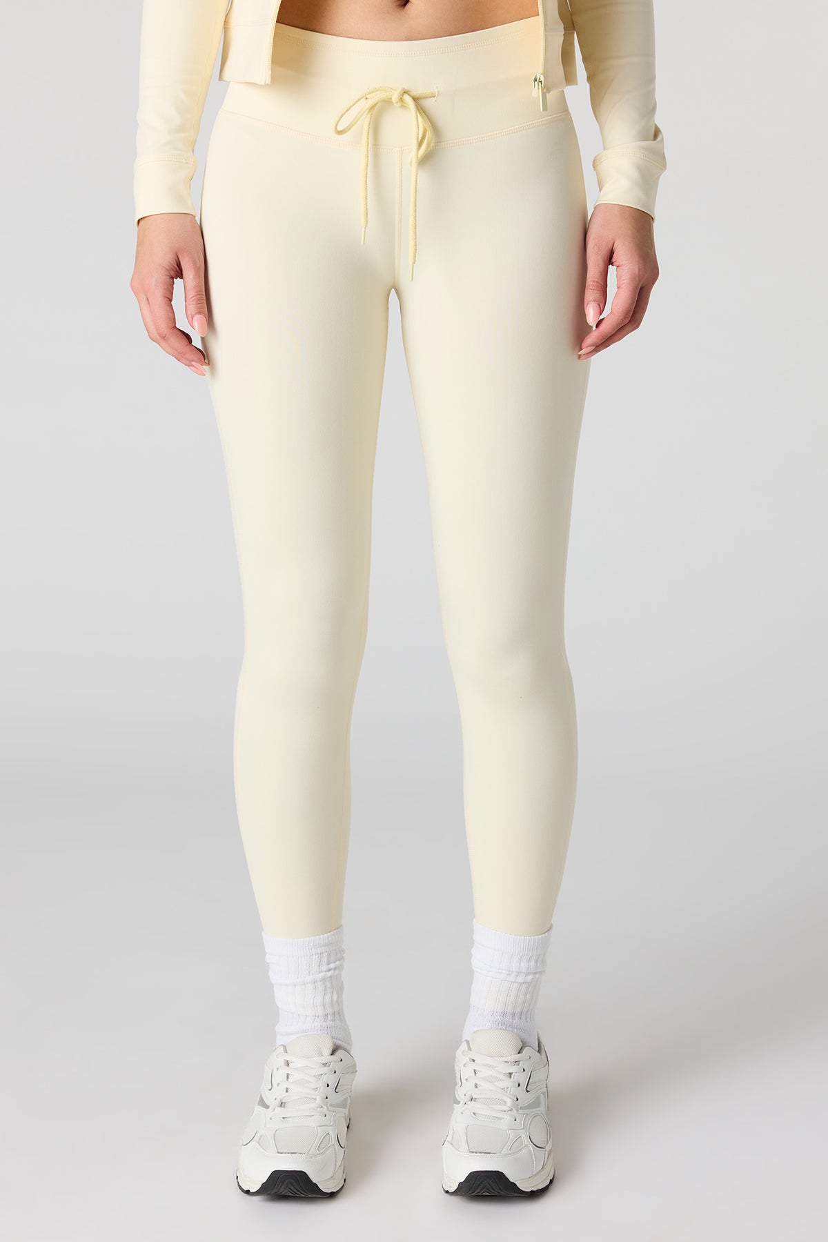 Vue alternative 2. Legging Active doux à taille coulissante
