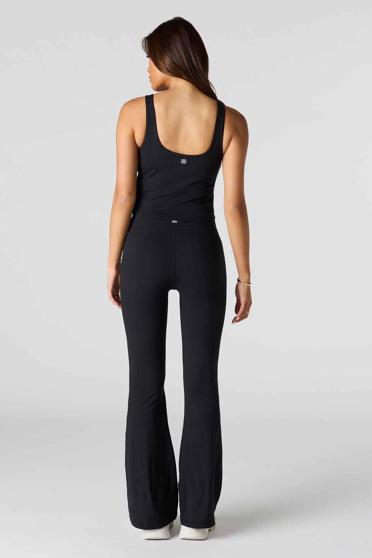 Vue alternative 3. Pantalon à jambe évasée Active doux