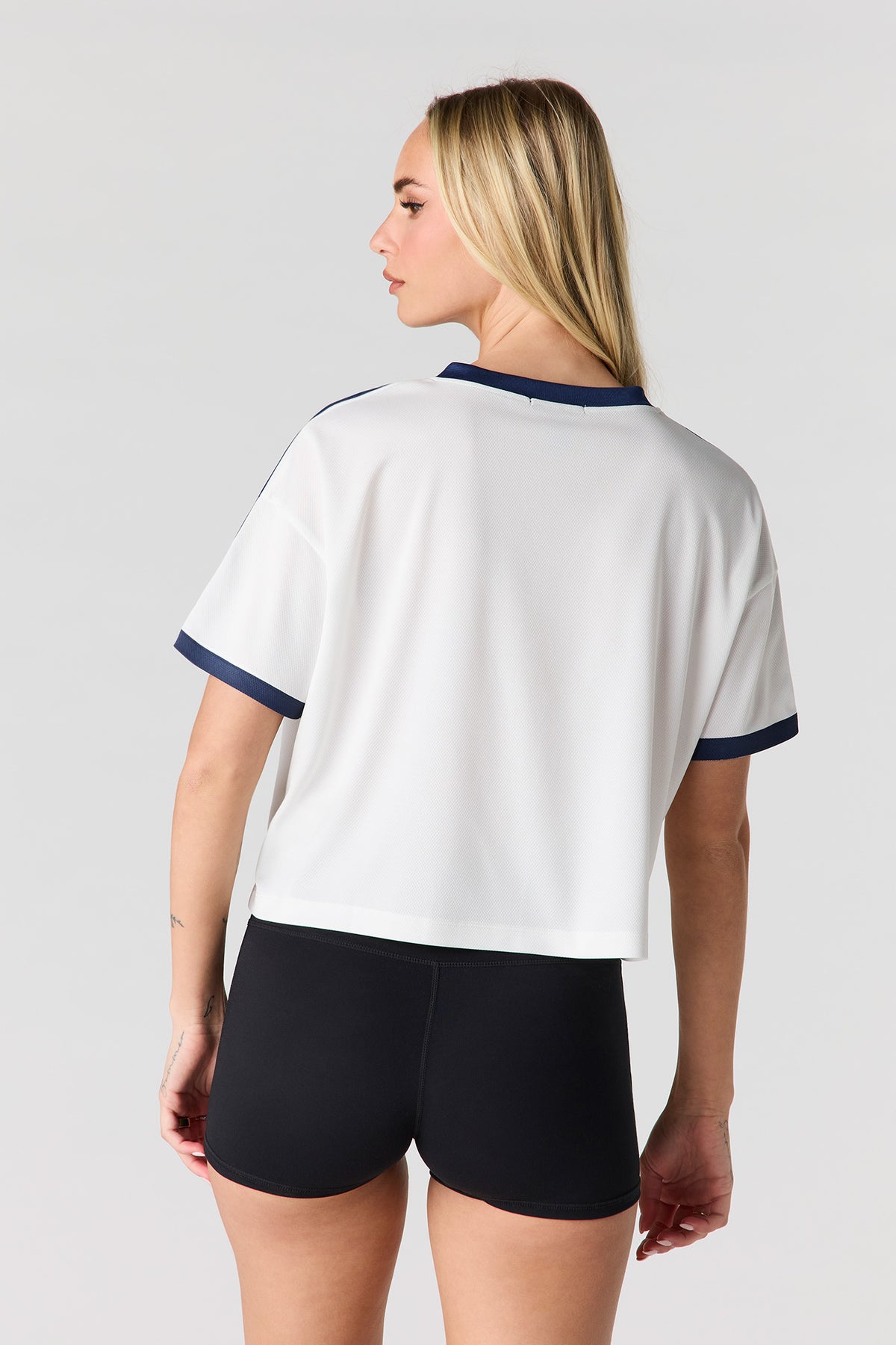 Alt View 2. Graphic Boxy Crop Jersey - Off White