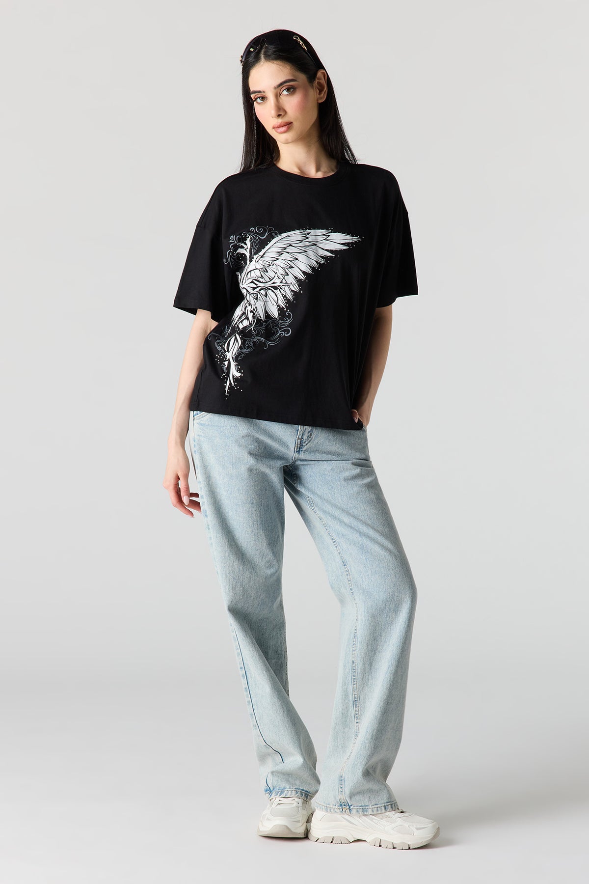 Alt View 3. Graphic Oversized T-Shirt - Black