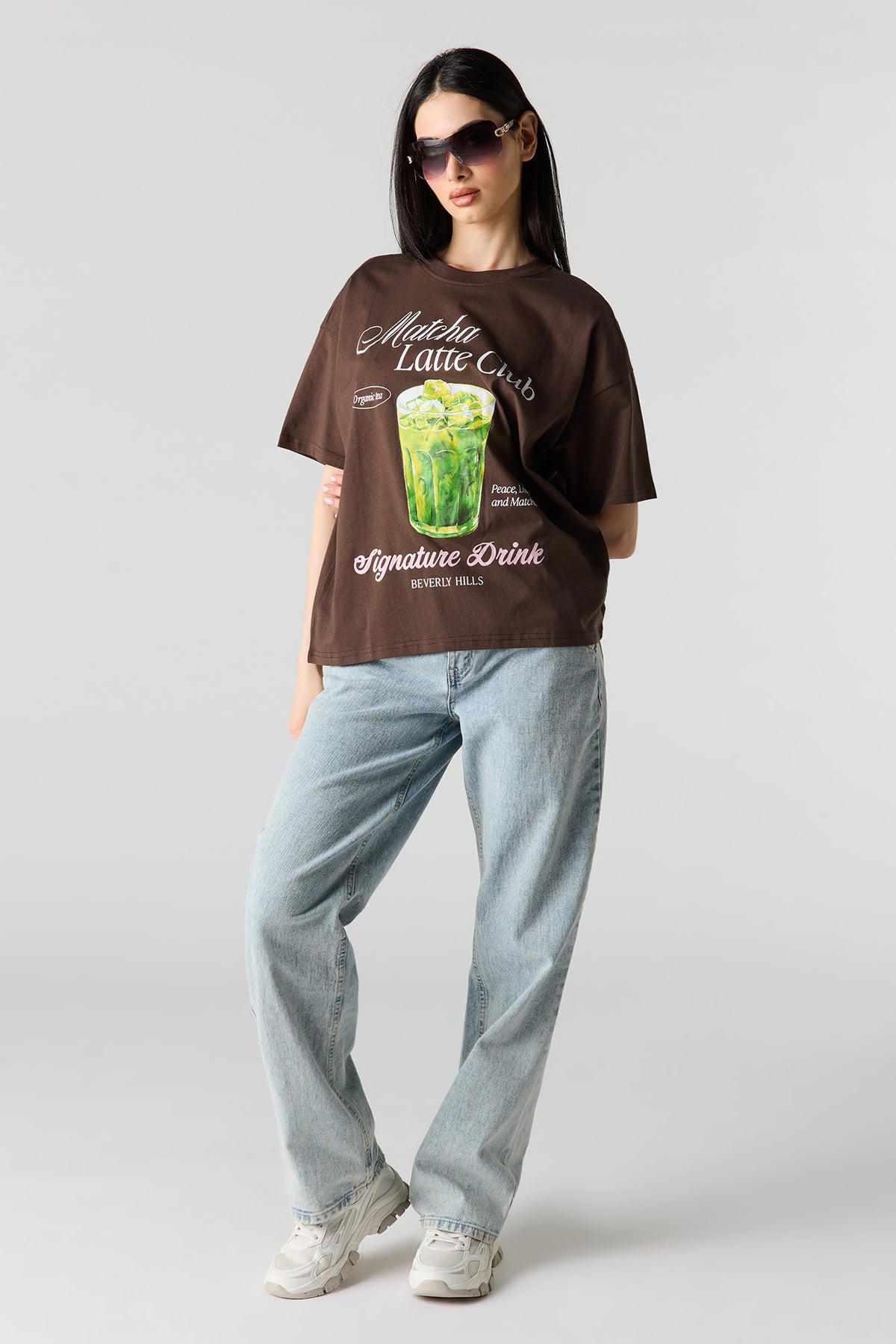 Alt View 3. Graphic Oversized T-Shirt - Brown