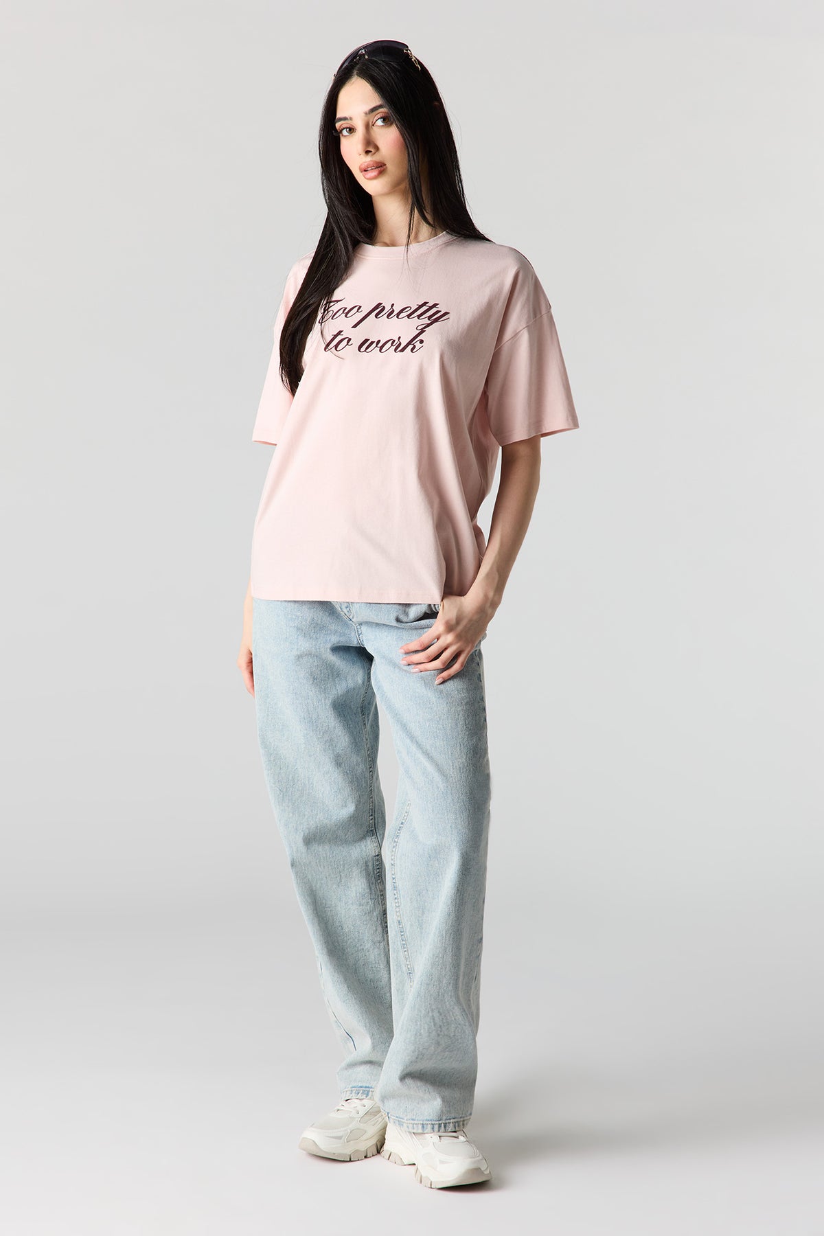 Alt View 3. Graphic Oversized T-Shirt - Pink