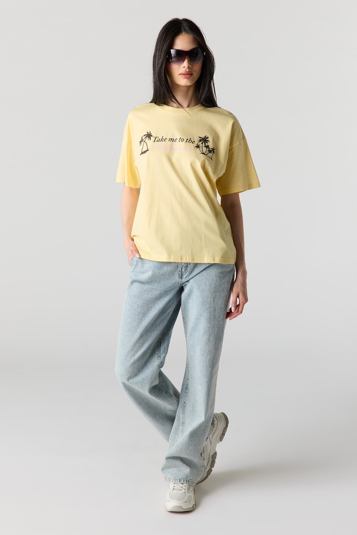 Alt View 3. Graphic Oversized T-Shirt - Yellow