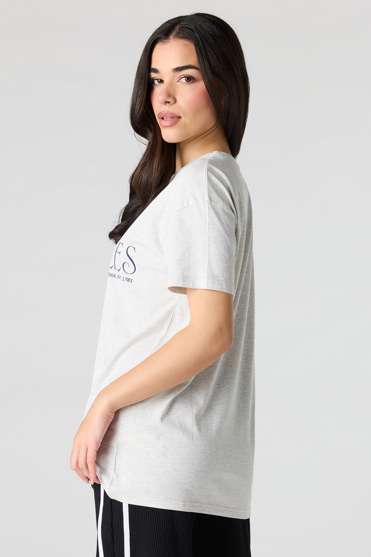 Vue alternative 2. T-shirt surdimensionné imprimé