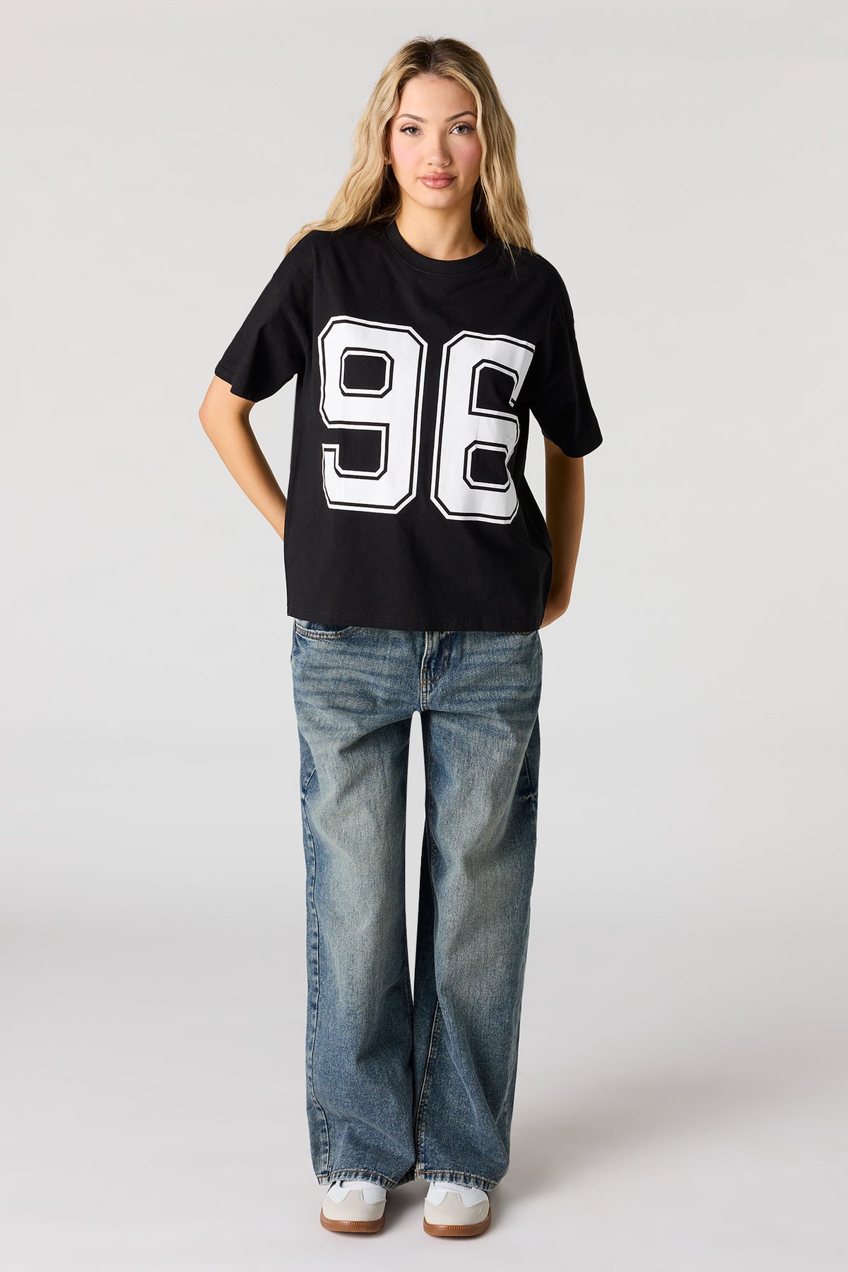 Alt View 3. Graphic Oversized Boxy T-Shirt - Black
