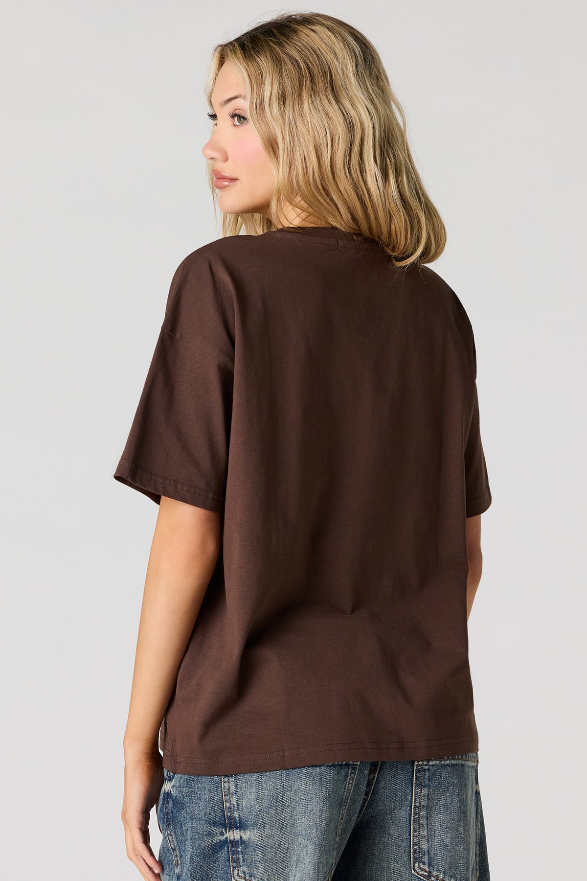 Alt View 2. Graphic Oversized Boxy T-Shirt - Brown
