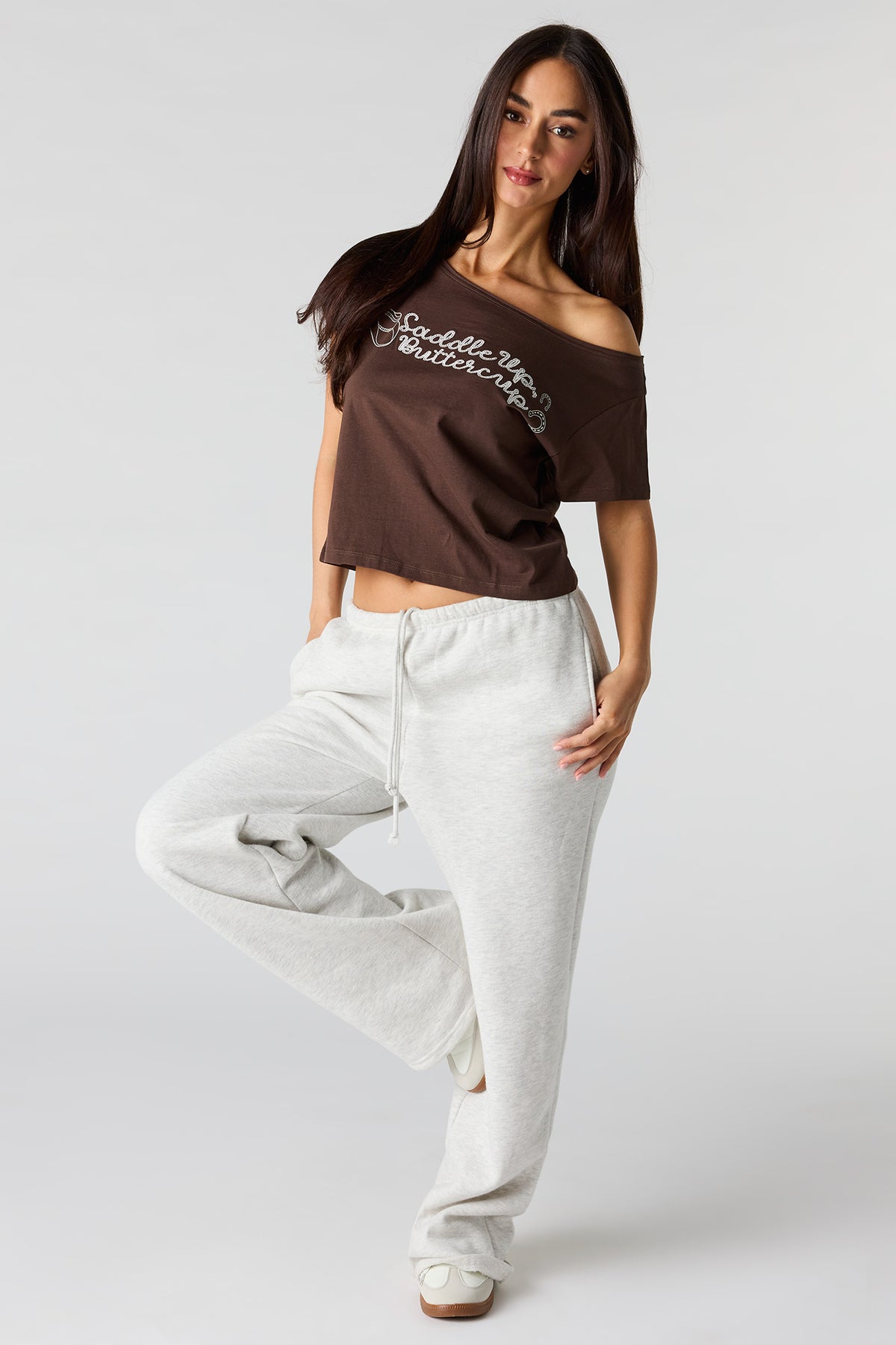 Vue alternative 3. T-shirt imprimé à épaules dénudées