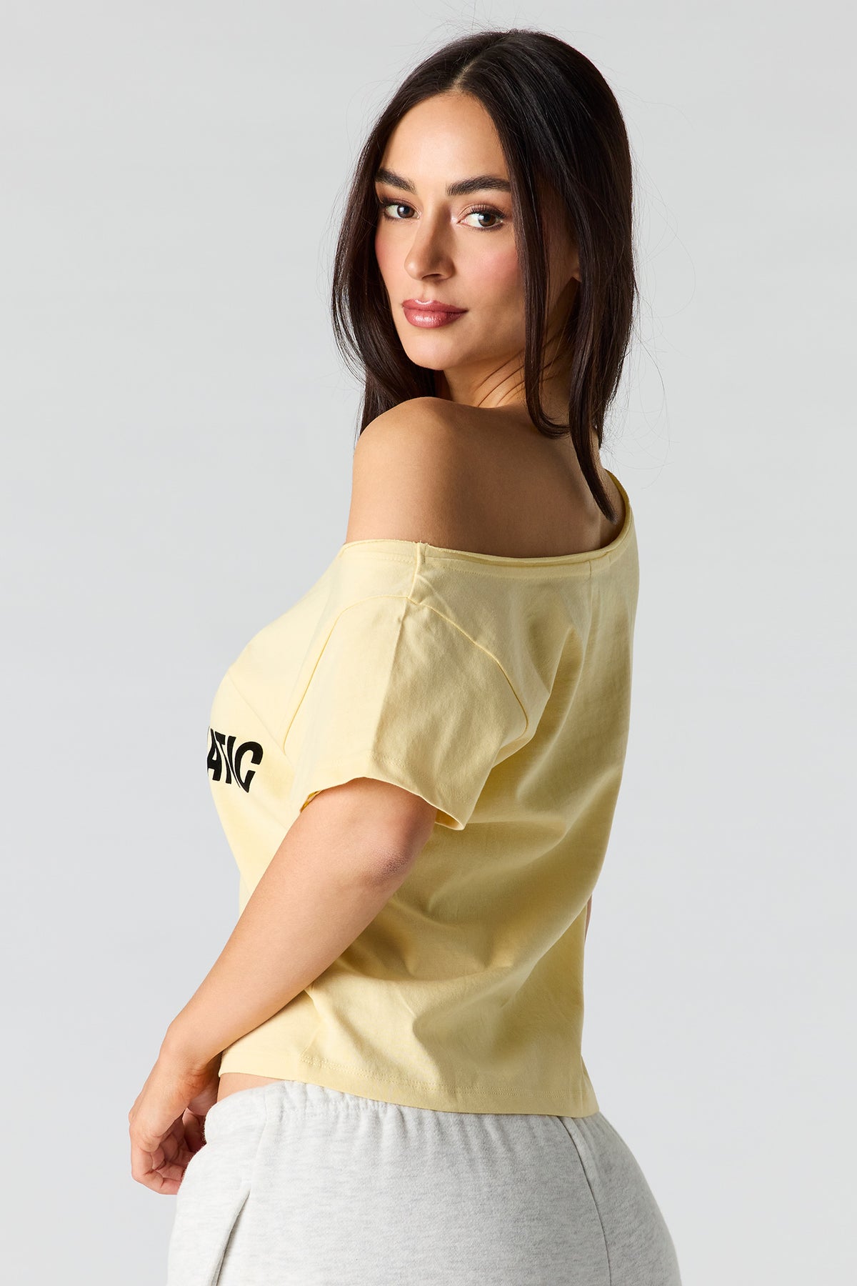 Alt View 2. Off Shoulder Graphic T-Shirt - Yellow