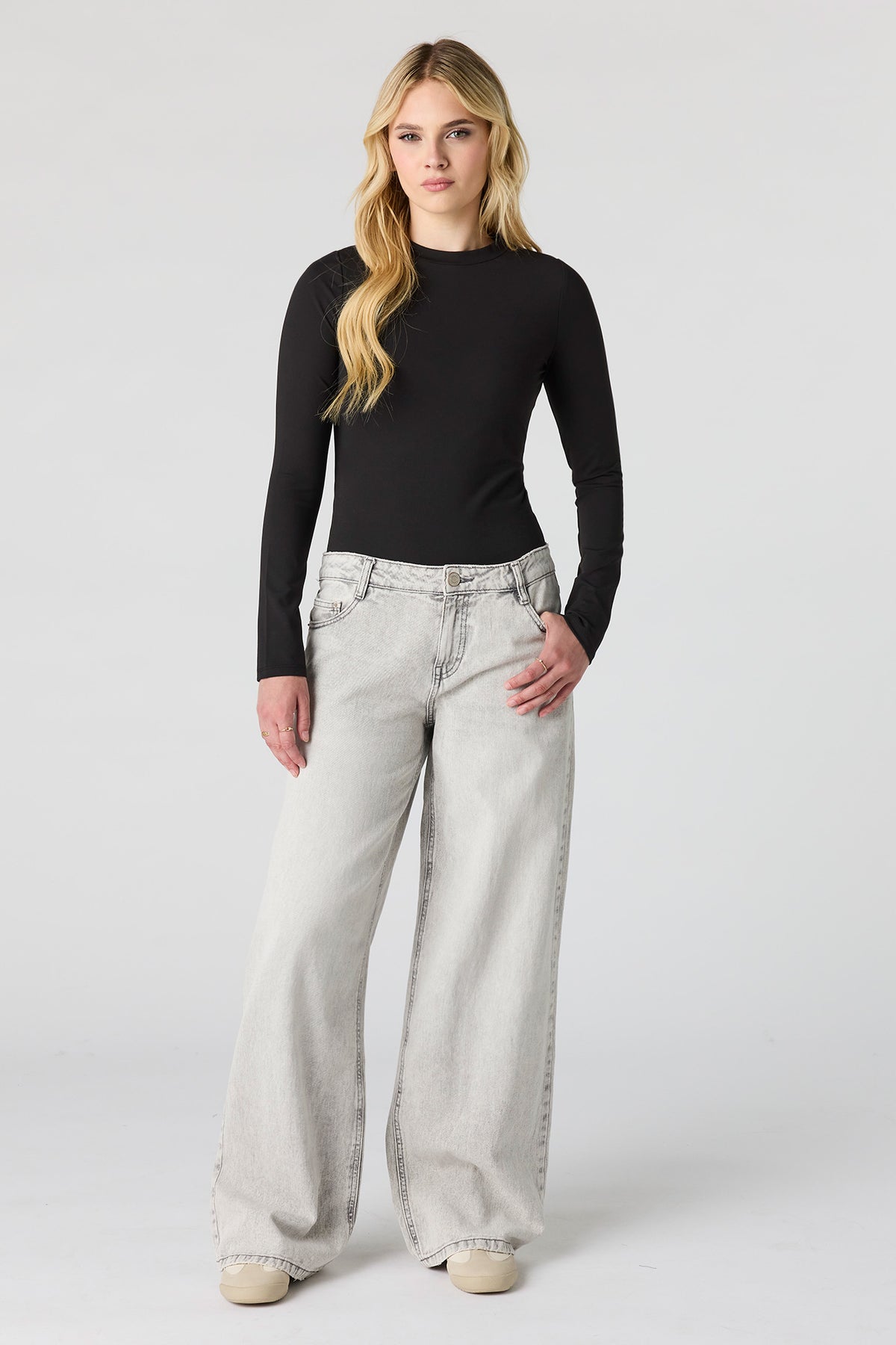 Alt View 3. Contour Long Sleeve Bodysuit - Black