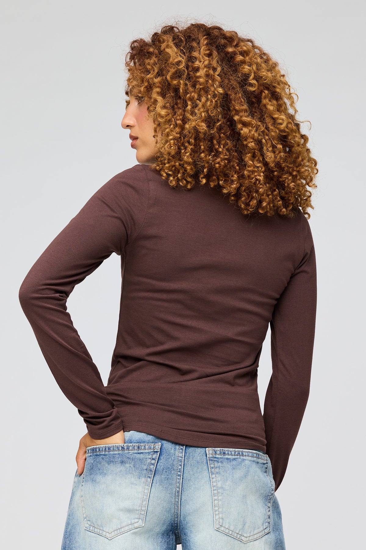 Alt View 2. Curved Hem Long Sleeve Top - Dark Brown