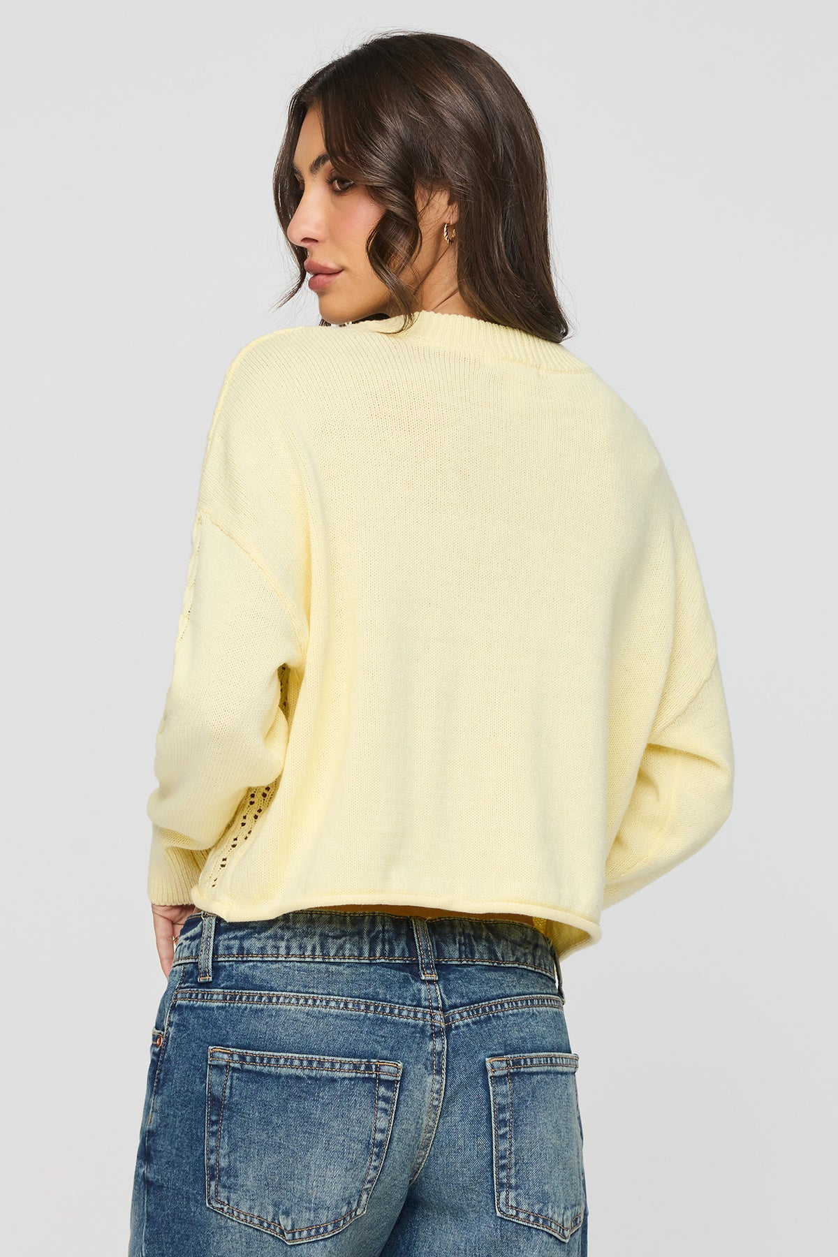 Vue alternative 2. Chandail Henley en tricot torsadé