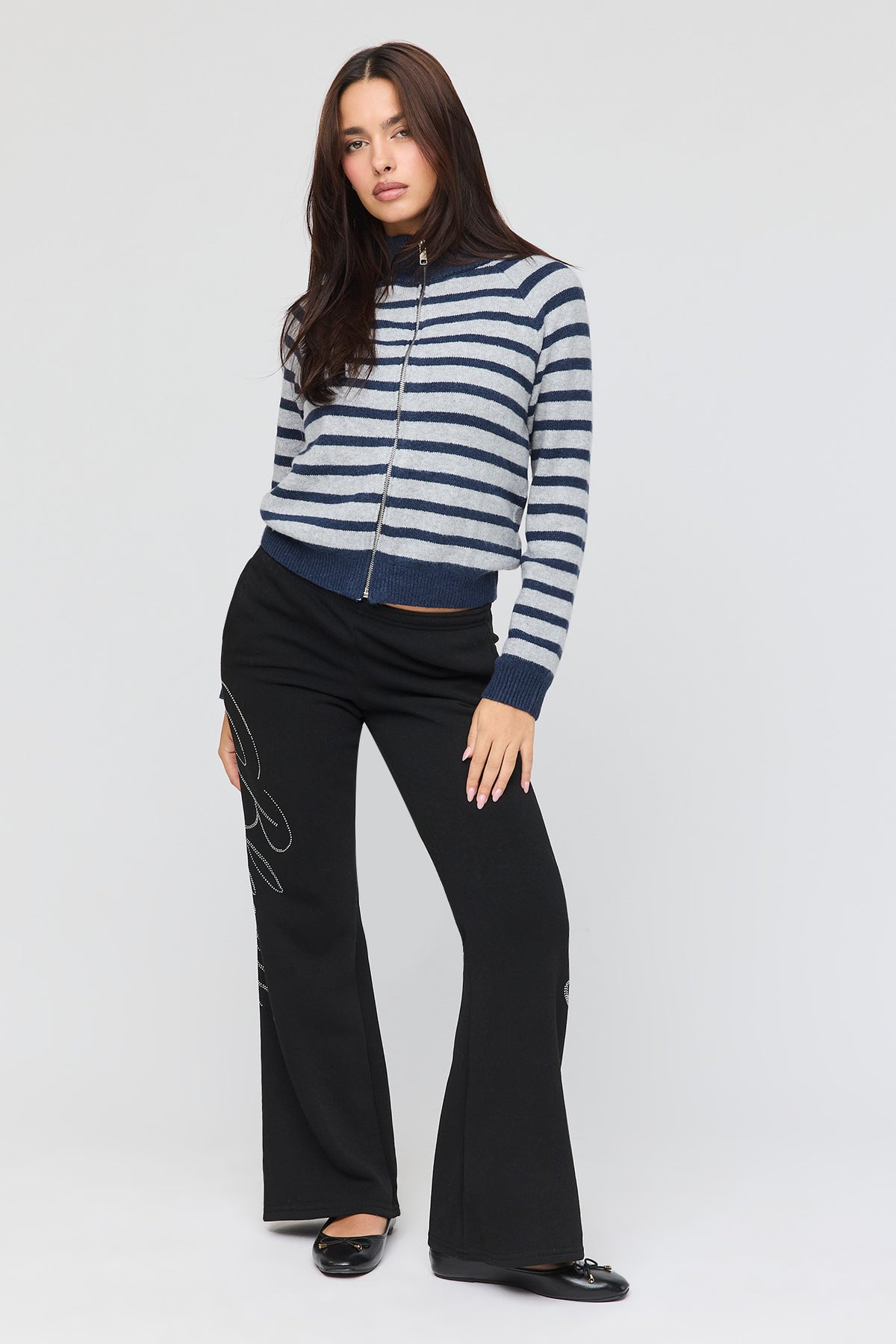Pantalon d'entraînement à jambe évasée avec pierres du Rhin
