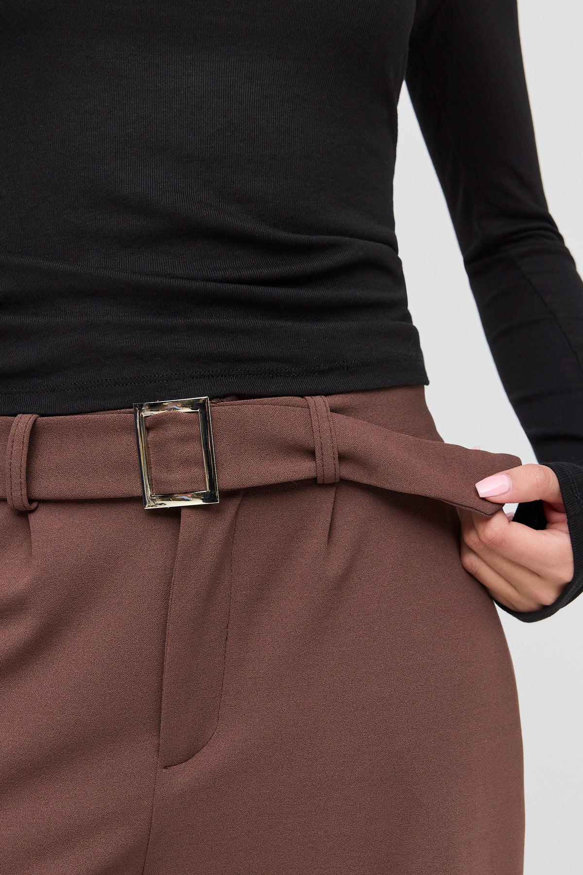 Alt View 4. Mid Rise Belted Trouser - Brown