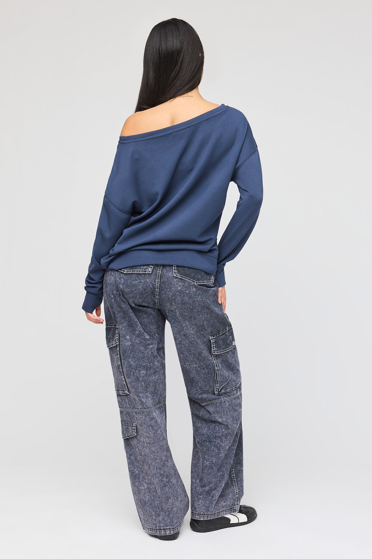 Vue alternative 3. Pantalon cargo à jambe large