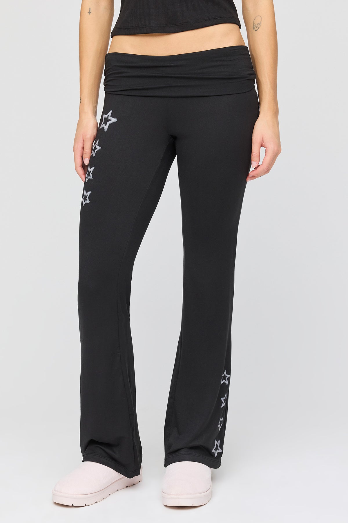 Alt View 3. Graphic Baby Tee & Wide Leg Pant Set - Black