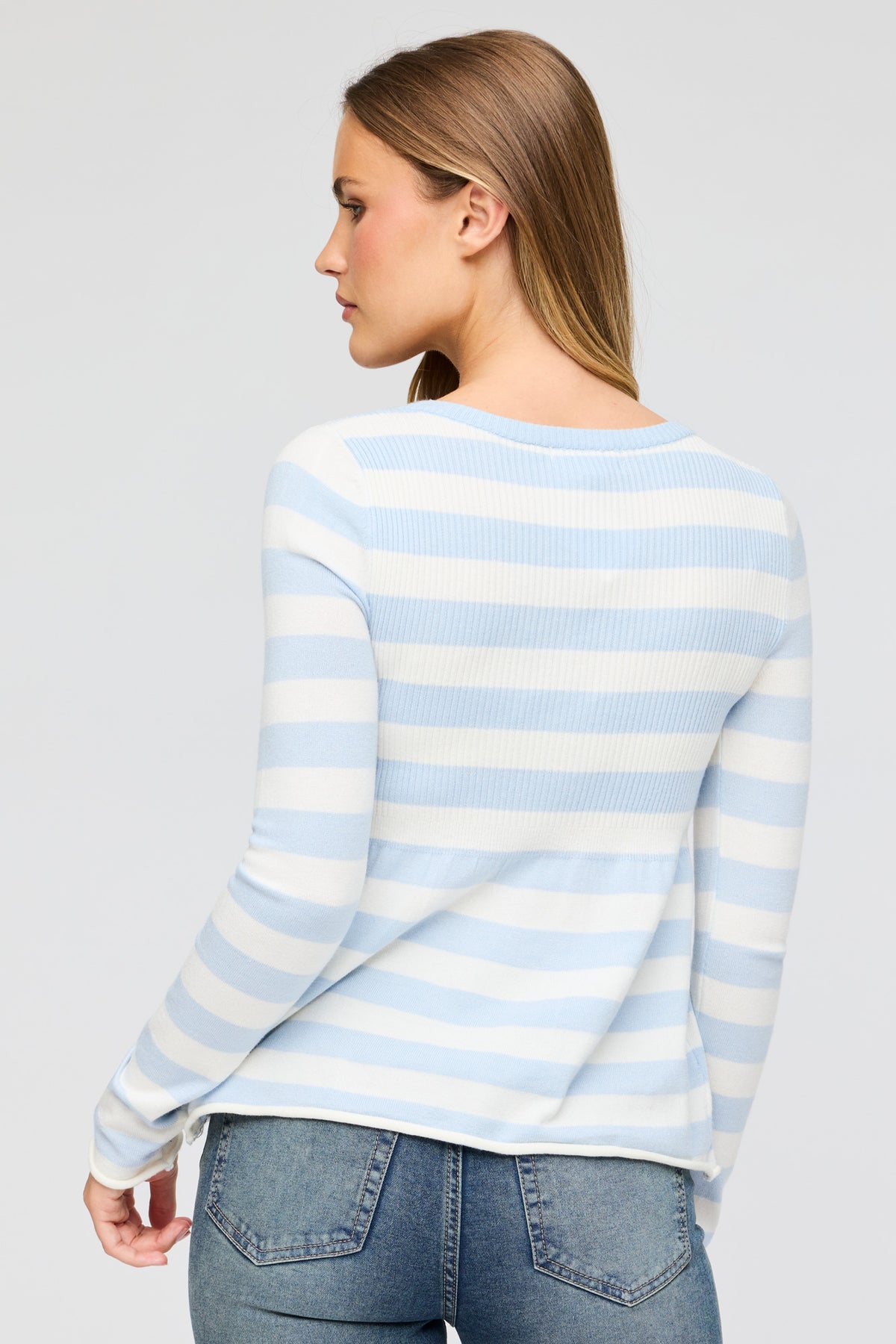 Vue alternative 2. Chandail de style nuisette