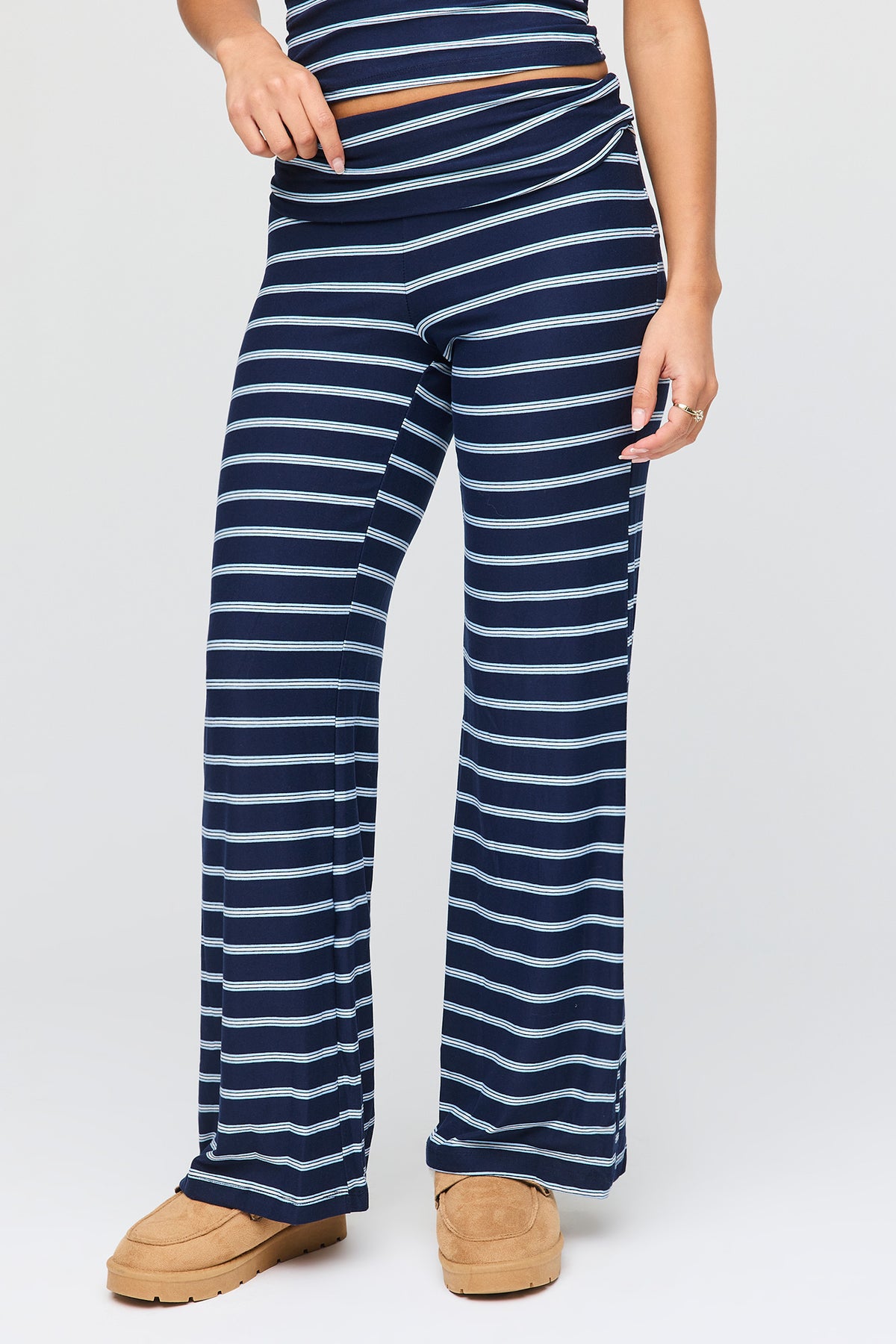 Alt View 3. Striped Tee & Pant & Headband Set - Navy