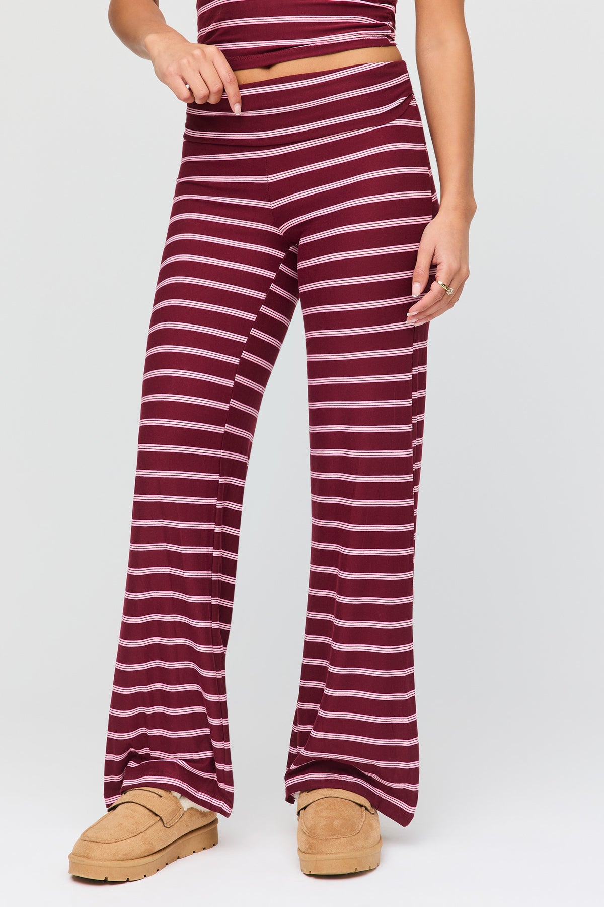 Alt View 3. Striped Tee & Pant & Headband Set - Wine