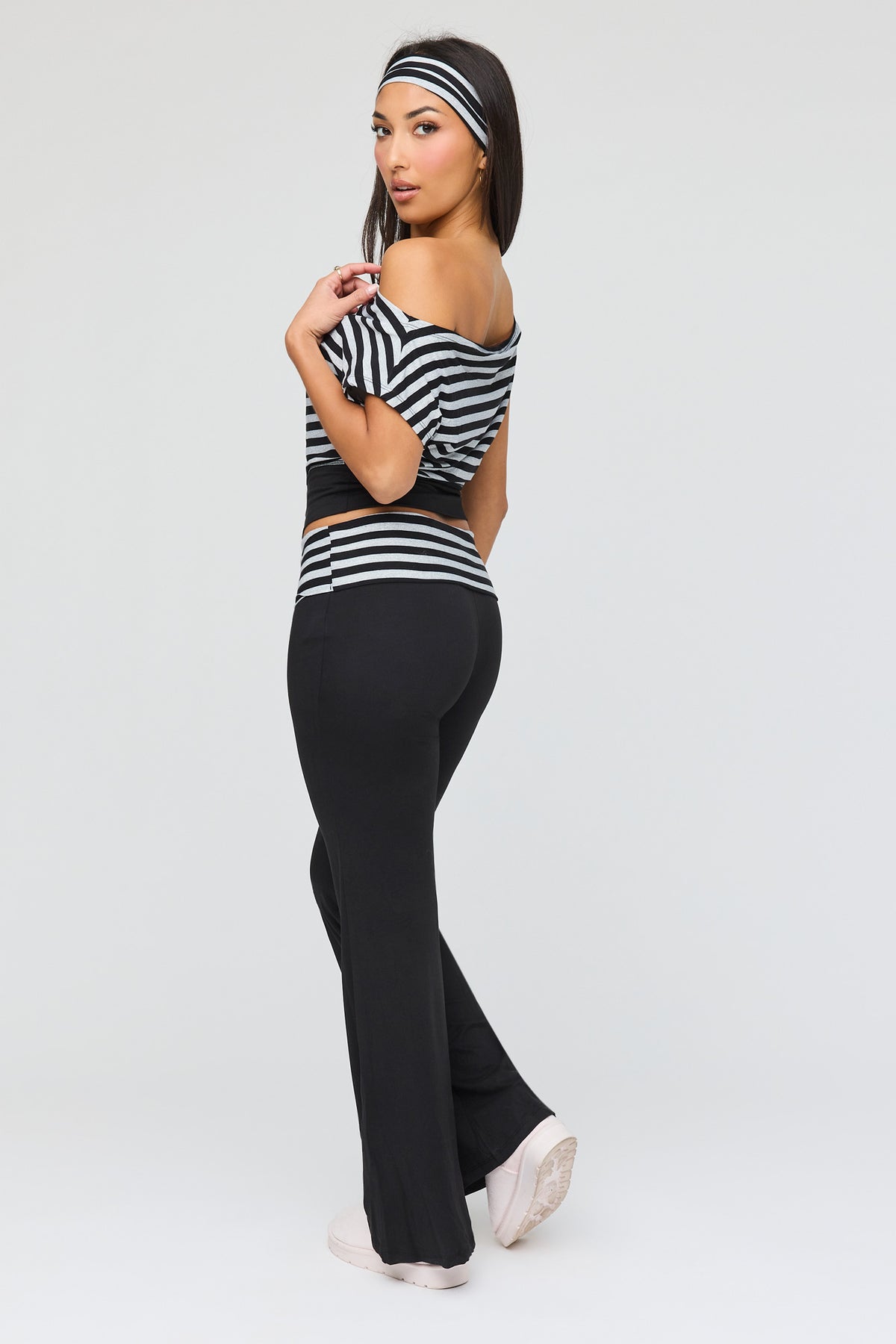 Alt View 4. Polka Dot Top & Pant & Headband Set - Charcoal