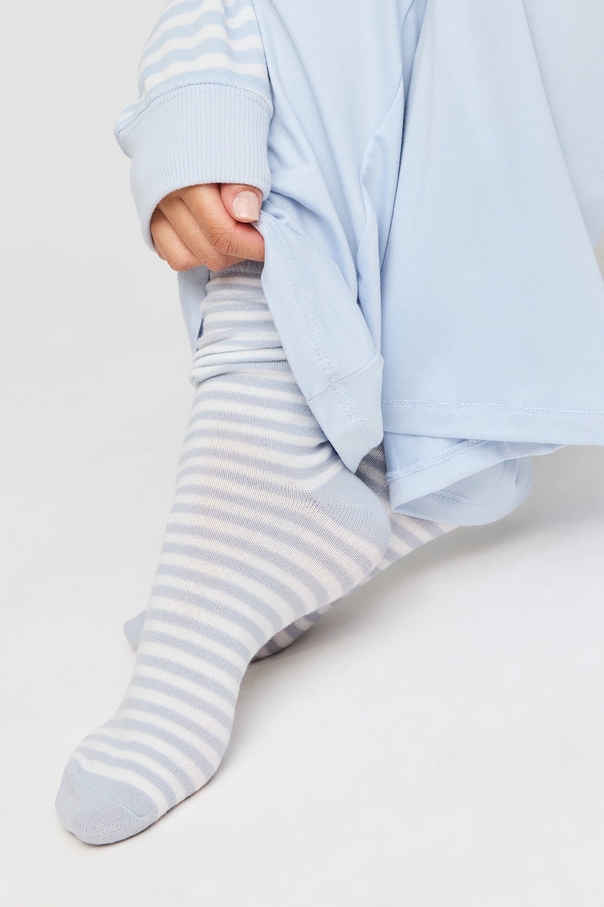 Alt View 5. Striped Sweatshirt & Pant & Socks Set - Sky Blue