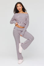 Ensemble avec haut rayé à manches longues, pantalon et bandeau