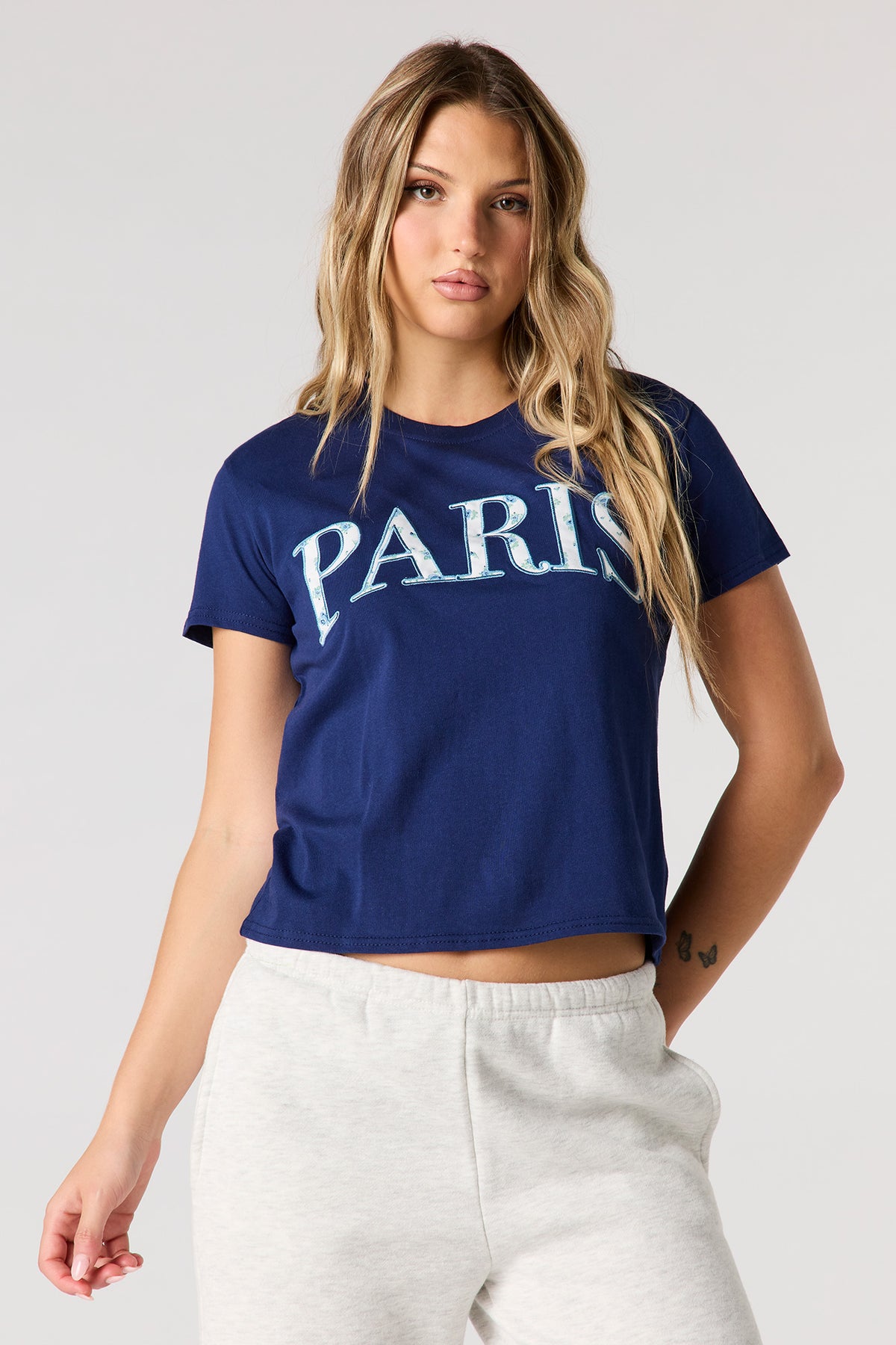 T-shirt carré avec motif brodé en sergé