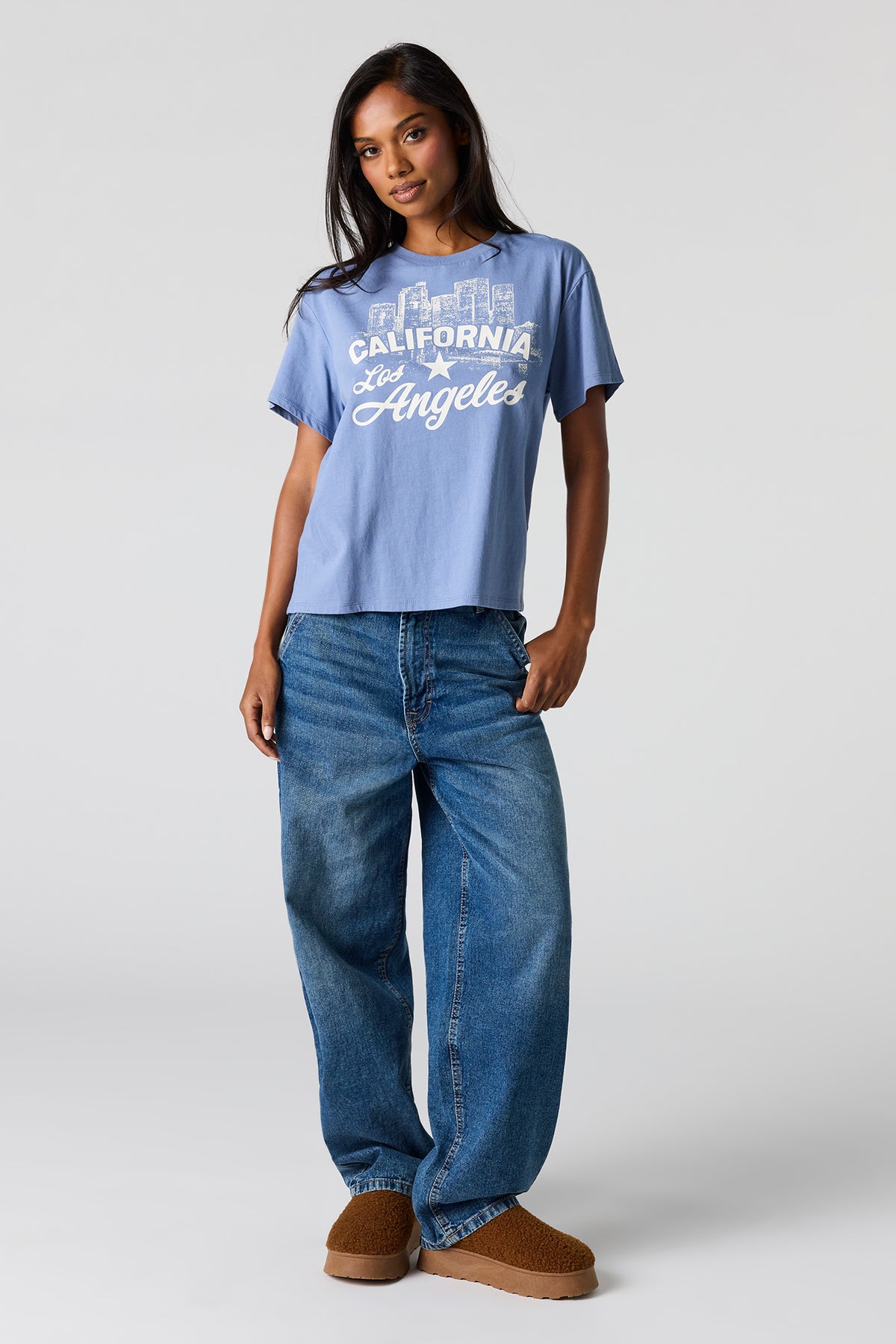 Alt View 3. California Graphic Boxy Boyfriend T-Shirt - Light Blue