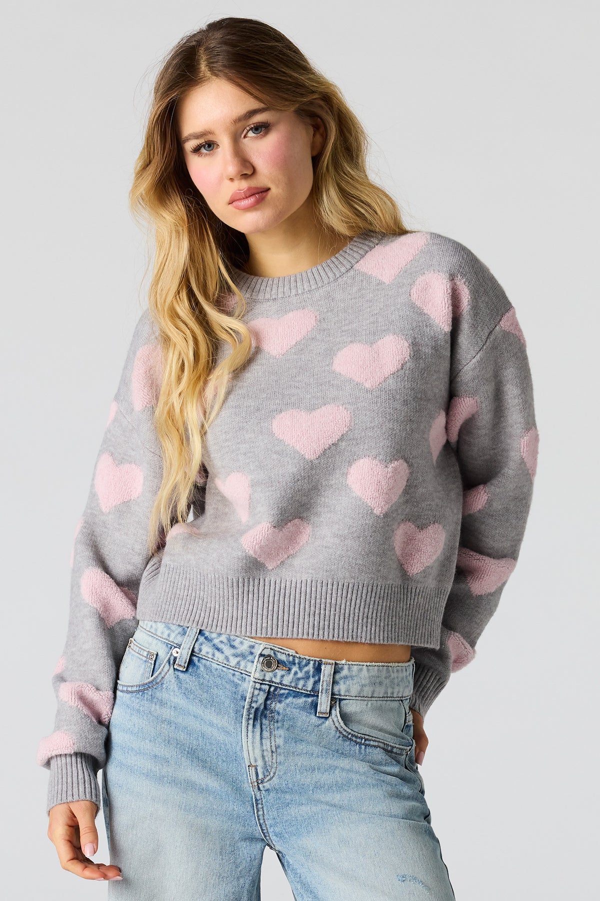 Chandail en tricot de jacquard avec motif de coeurs