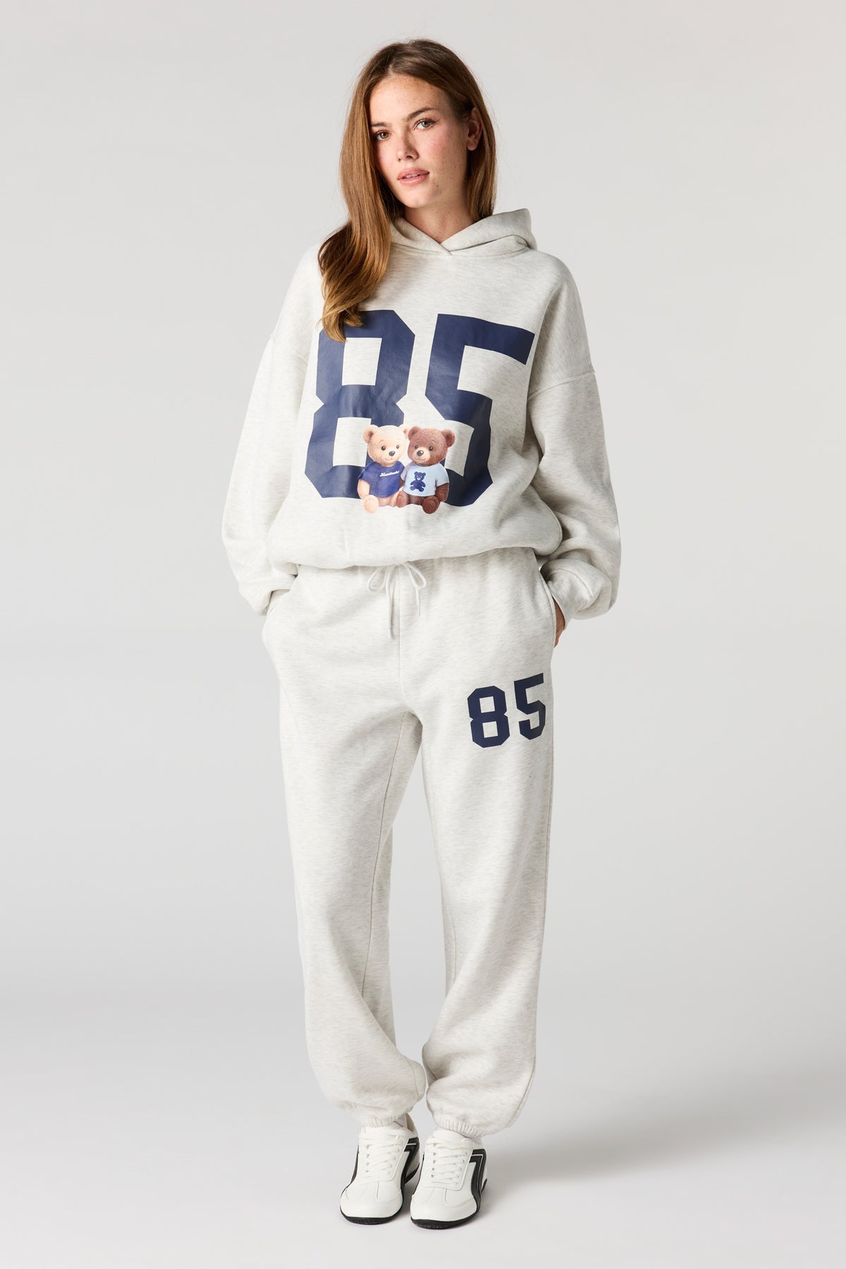 Alt View 3. 85 Graphic Boxy Fleece Hoodie - Light Grey