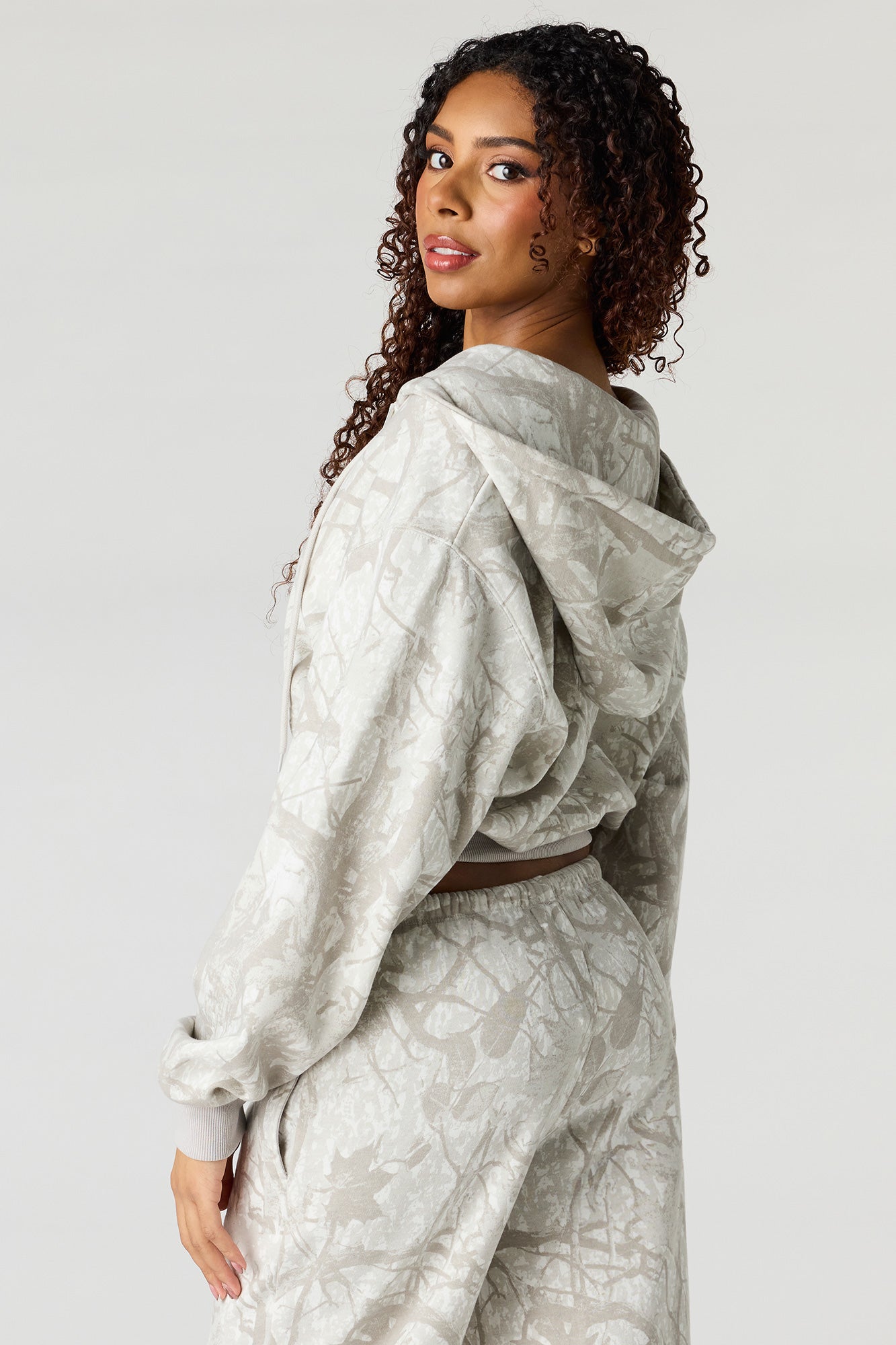 Oversized Cropped Zip-Up Hoodie – Urban Planet