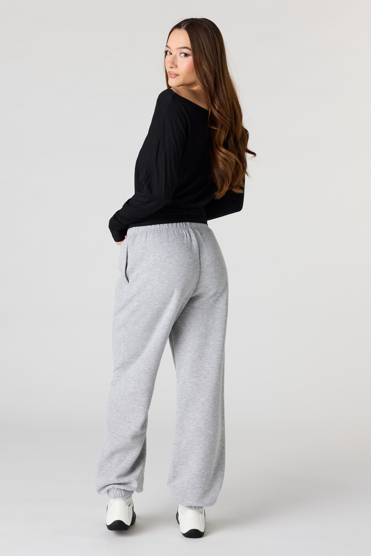 Alt View 3. Fleece Jogger - Heather Grey
