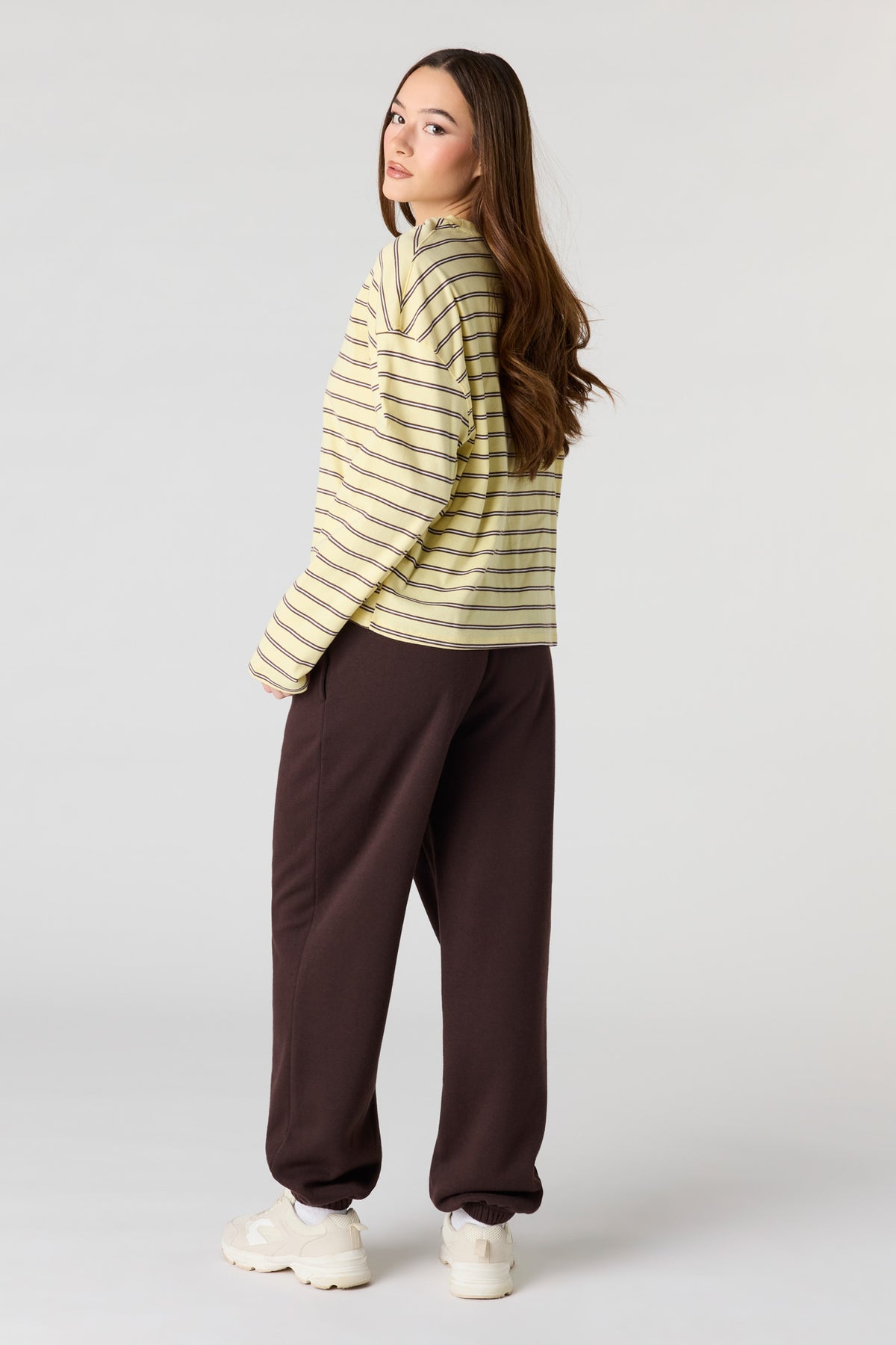 Alt View 3. Fleece Jogger - Brown