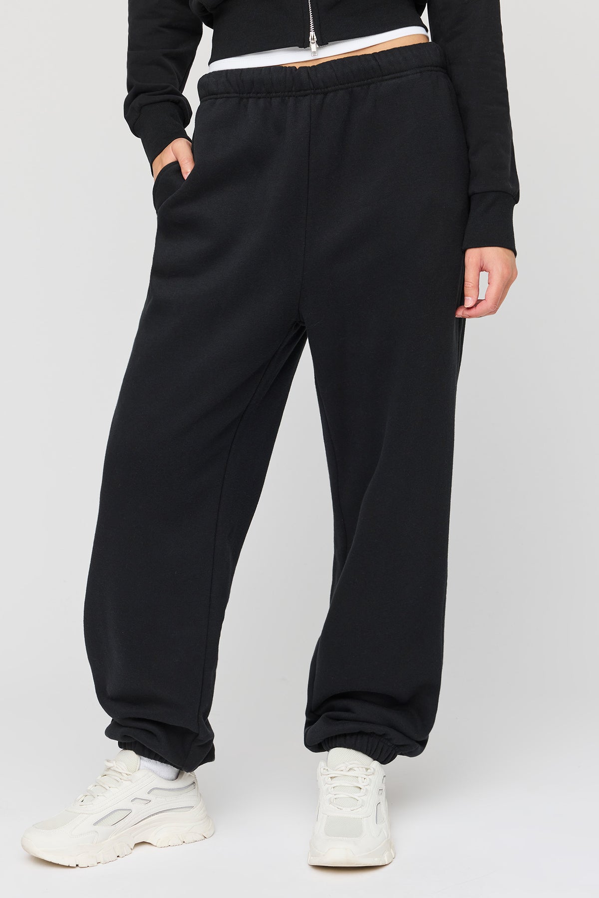 Alt View 2. Luxe Fleece Boyfriend Jogger - Black