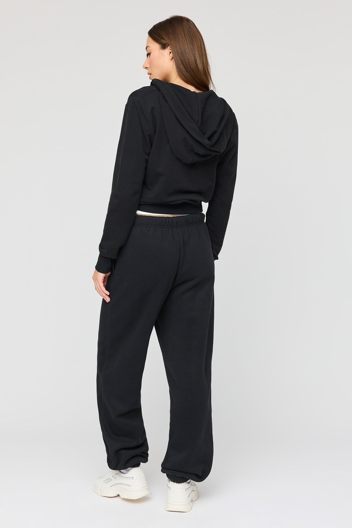 Alt View 3. Luxe Fleece Boyfriend Jogger - Black